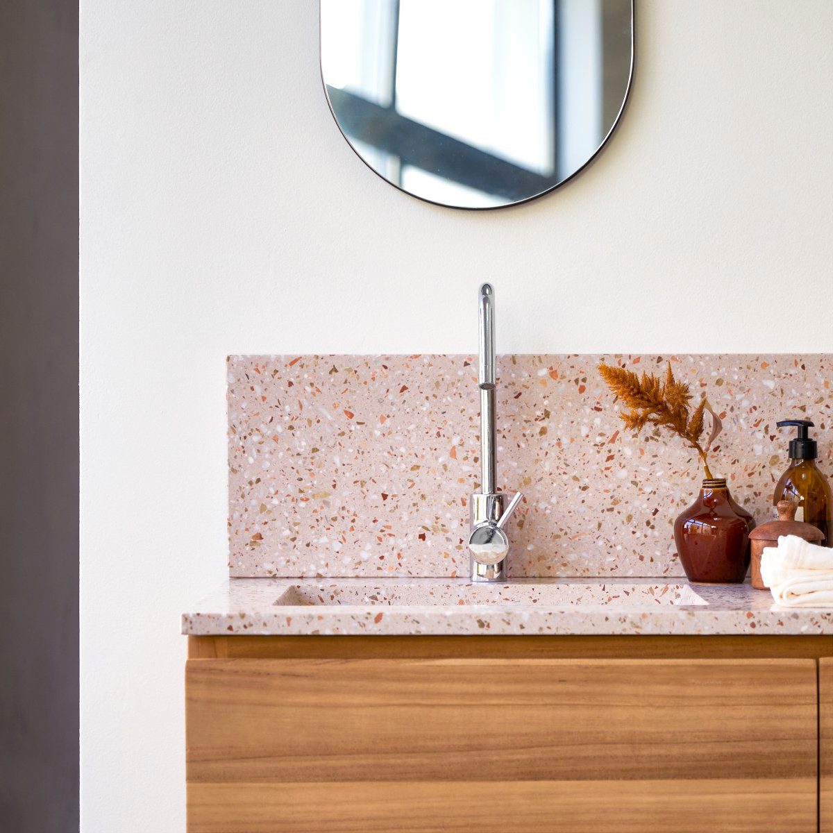 Tikamoon Waschbecken Ava Fliesenspiegel aus Premium-Terrazzo günstig online kaufen