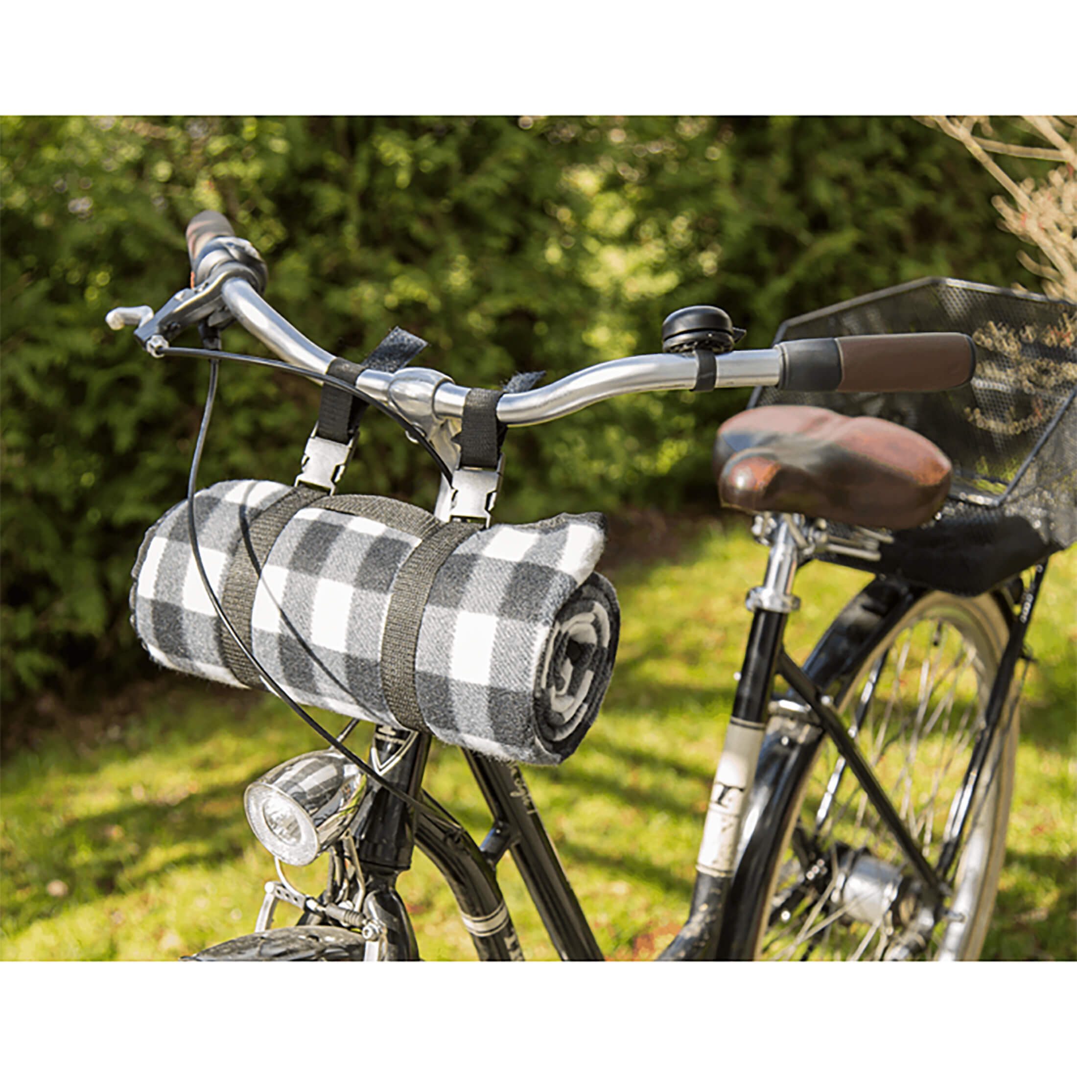 Picknickdecke Camping Picknick-Decke 120x135cm mit Clips zur Befestigung am Fahrrad, Out of the Blue, Picknickdecke für Fahrräder