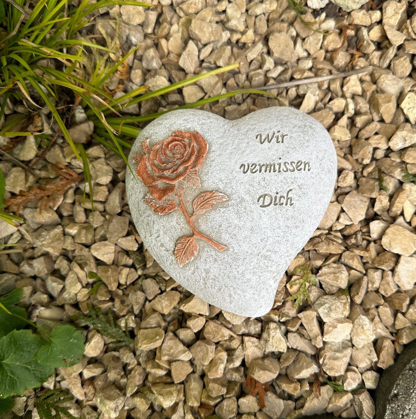 Radami Gartenfigur Grabherz Gedenkstein - Wir vermissen Dich - Grabschmuck günstig online kaufen