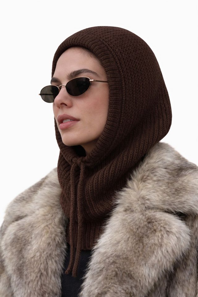 Worldclassca Strickmütze Worldclassca Balaclava Strickmütze Skull Kordelzug Winter Kapuzenschal Neue Kollektion - Stilvolle und gemütliche Strickmode für Damen