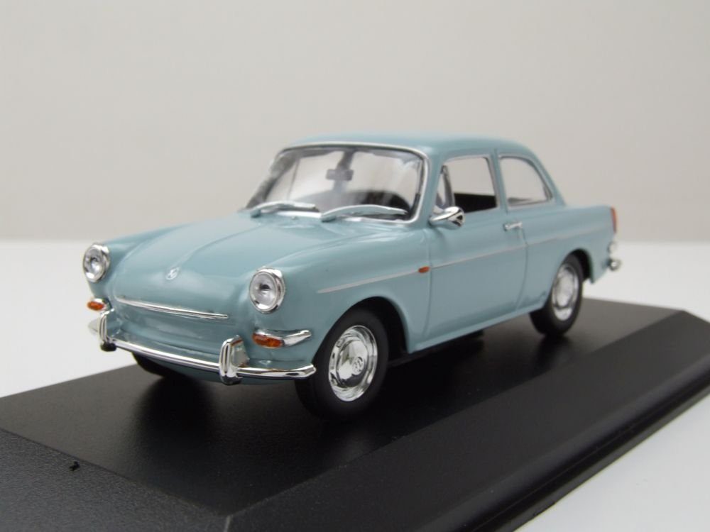 Maxichamps Modellauto VW 1600 1966 hellblau Modellauto 1:43 Maxichamps ...