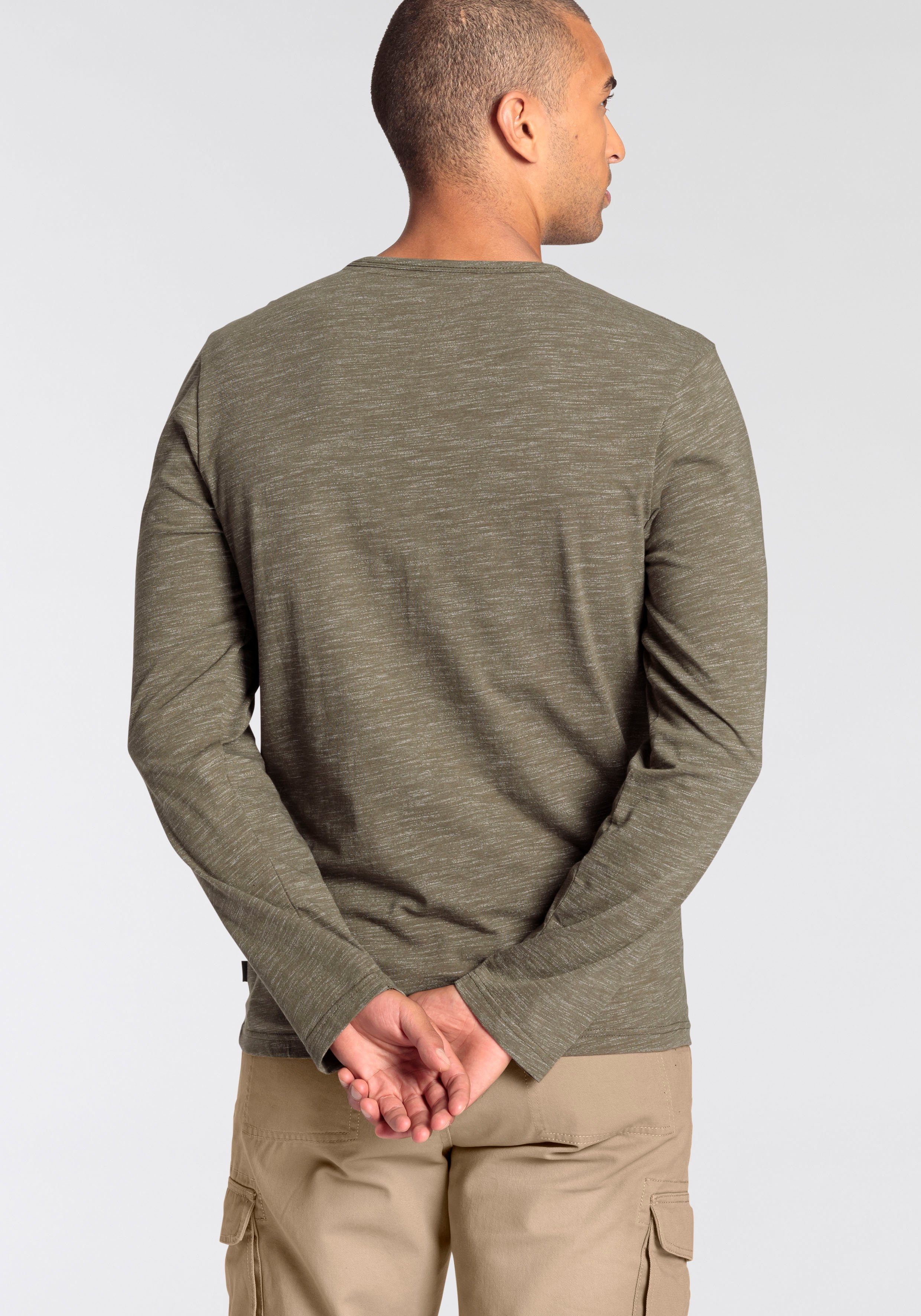Bruno Banani Langarmshirt schmale Passform, melierte Optik und Druck