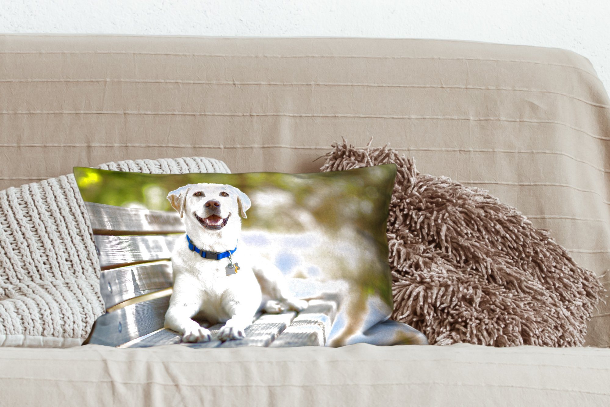 MuchoWow Dekokissen Labrador Retriever liegend Dekokissen Wohzimmer einer Zierkissen, Schlafzimmer Dekoration, Bank, auf mit Füllung