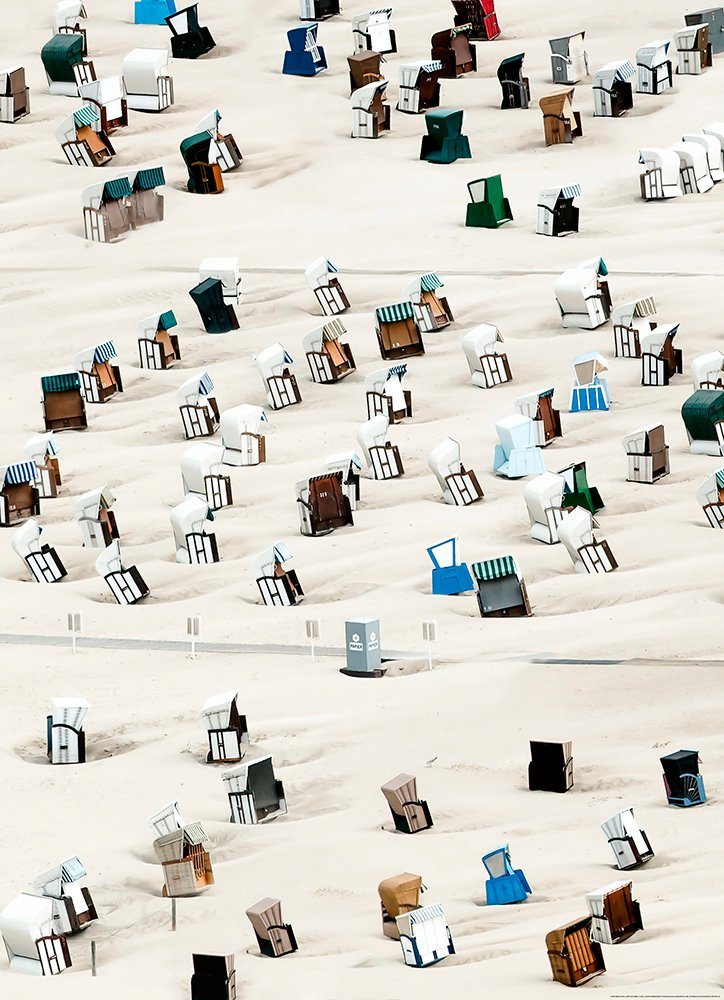 Fototapete »Strandstuhl«, Vlies, 2 Bahnen, 183 x 254 cm Fototapete »Strandstuhl«, Vlies, 2 Bahnen, 183 x 254 cm