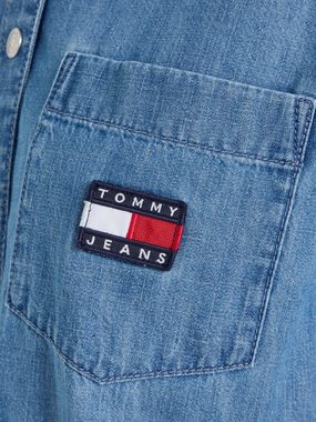 Tommy Jeans Jeansbluse TJW CHAMBRAY BOYFRIEND SHIRT mit dezentem Kontrastband am Krageninneren