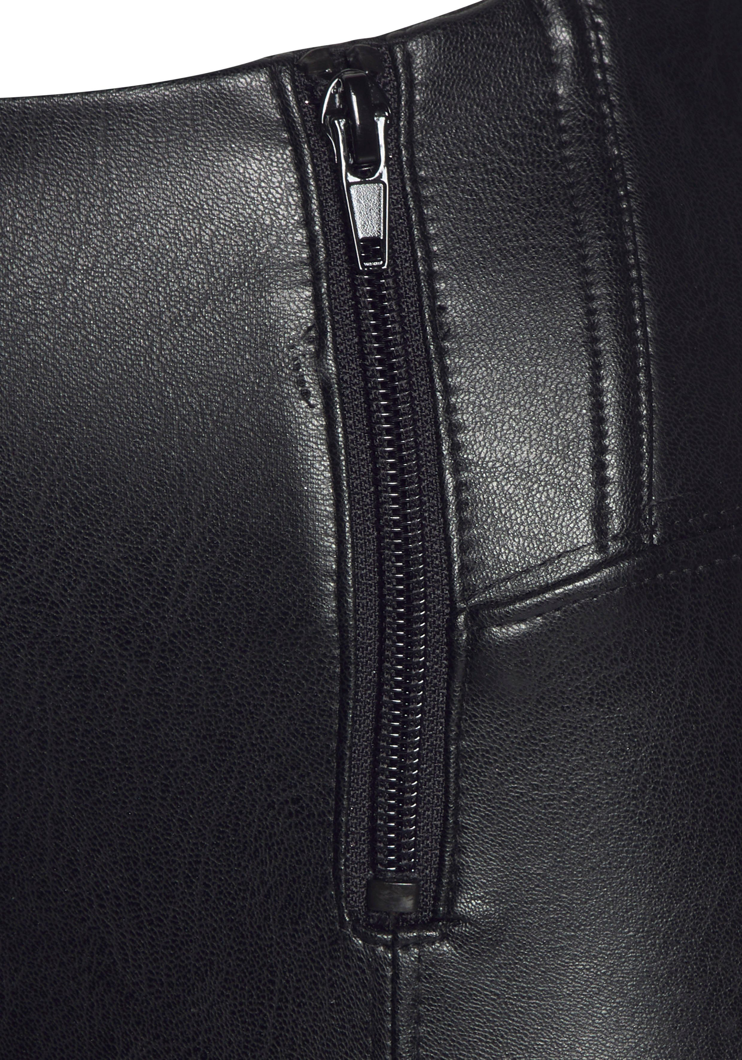 LASCANA Leggings in Lederoptik mit Reißverschlüssen, Loungewear