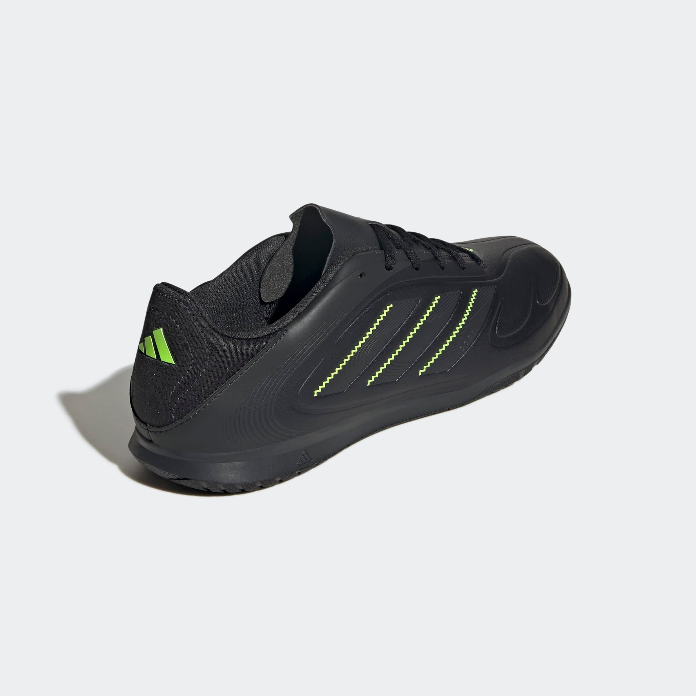 adidas Performance COPA PURE 3 CLUB HALLE Fußballschuh geeignet als Hallenschuhe