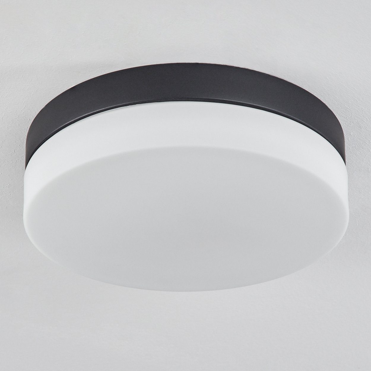 hofstein Deckenleuchte »Sospirold« aus runde Deckenlampe, E27, Aluminium/Glas Leuchtmittel, ohne IP44 in Schwarz/Weiß
