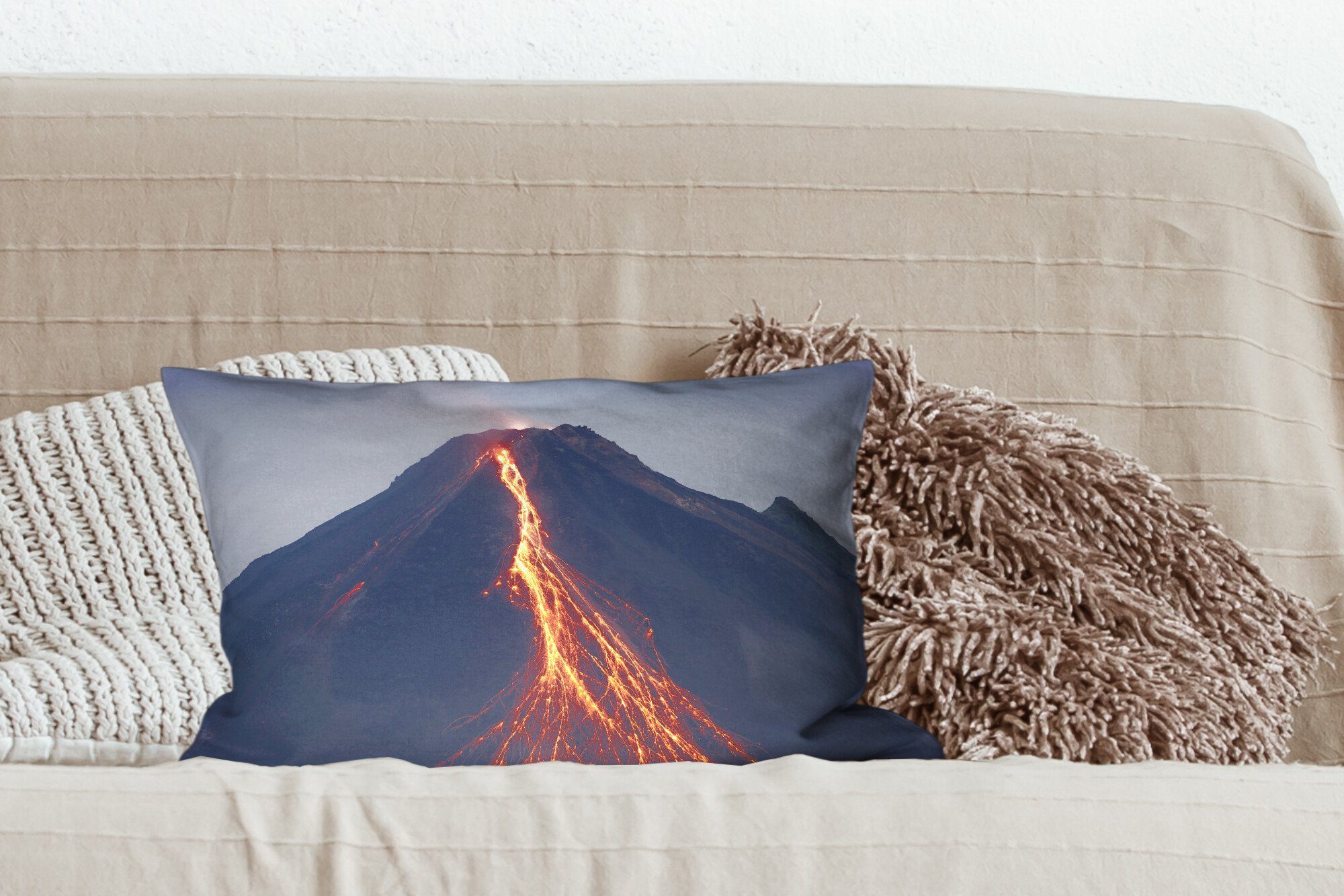 Schlafzimmer aus Zierkissen, Lava Dekoration, mit Füllung, Wohzimmer Vulkan, MuchoWow fließt Dekokissen einem Dekokissen