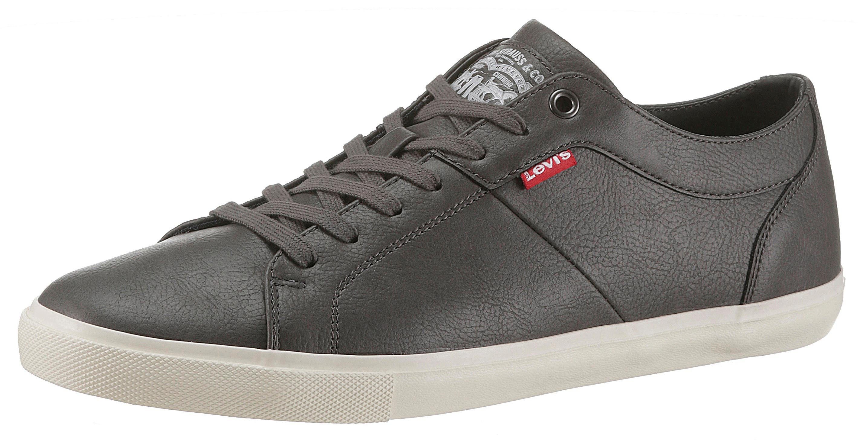 levi's woods sneakers