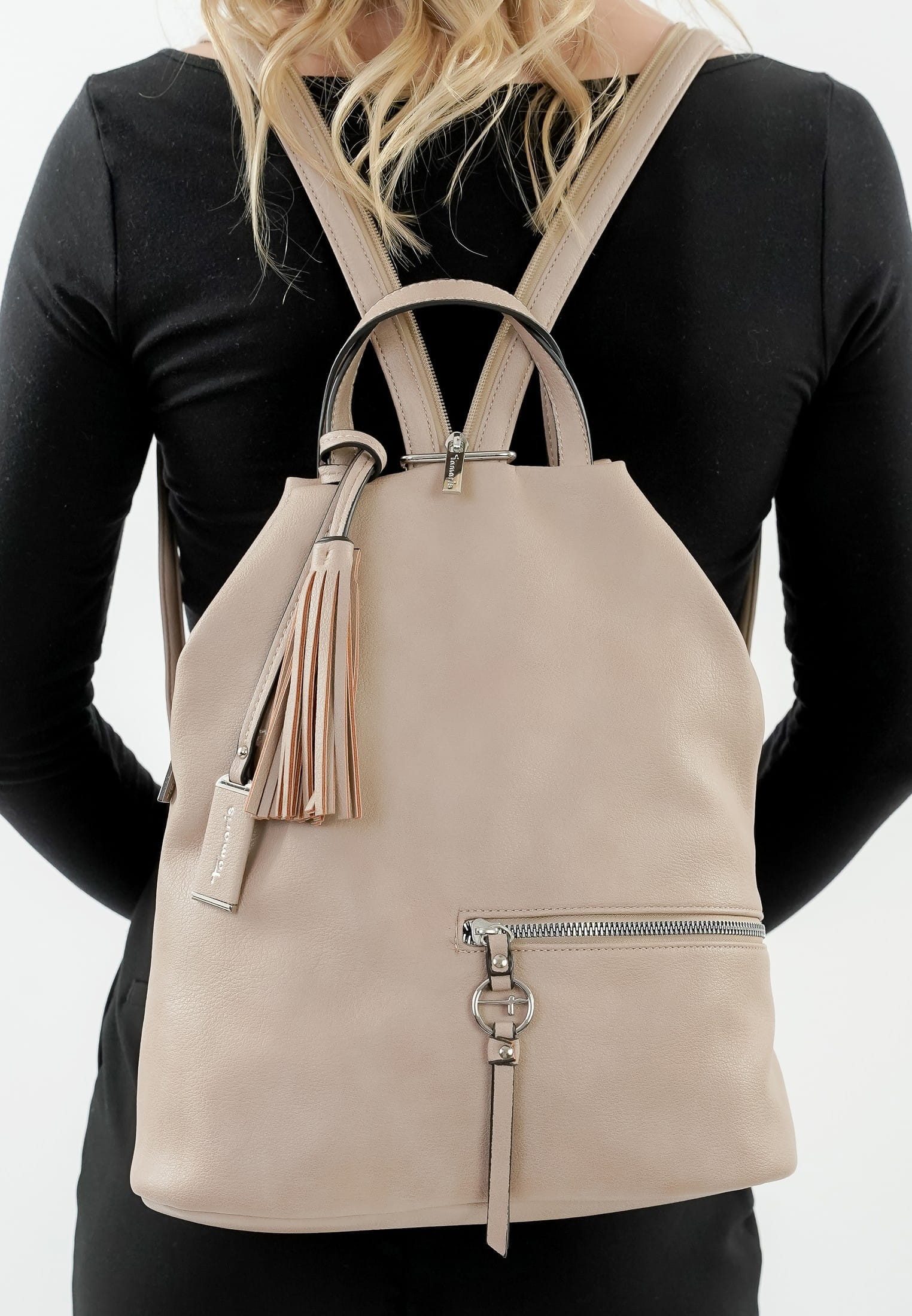 Tamaris Cityrucksack TAS Nele, Logo Anhänger – Bild 4 von 5