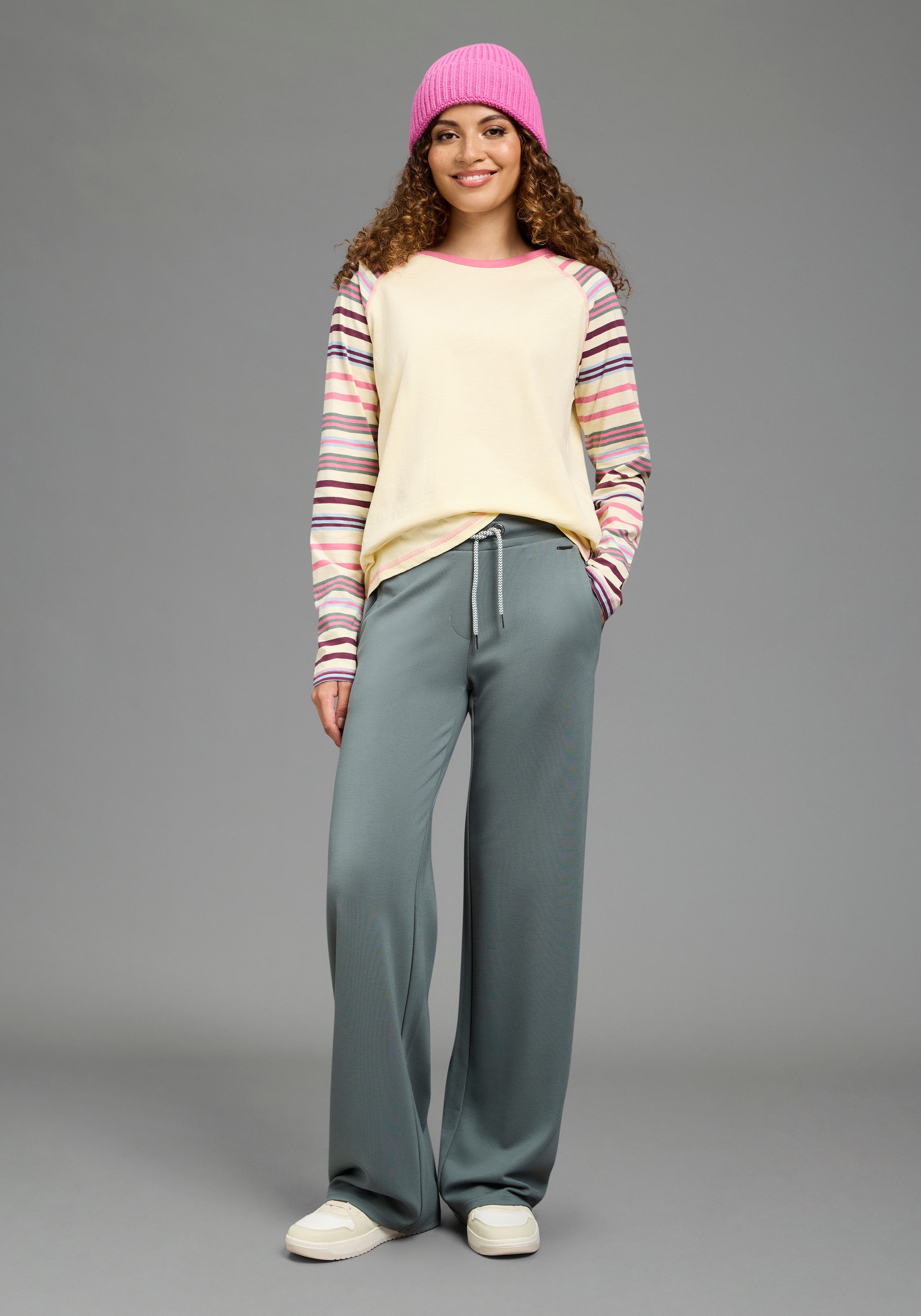 Zum Outfit 10