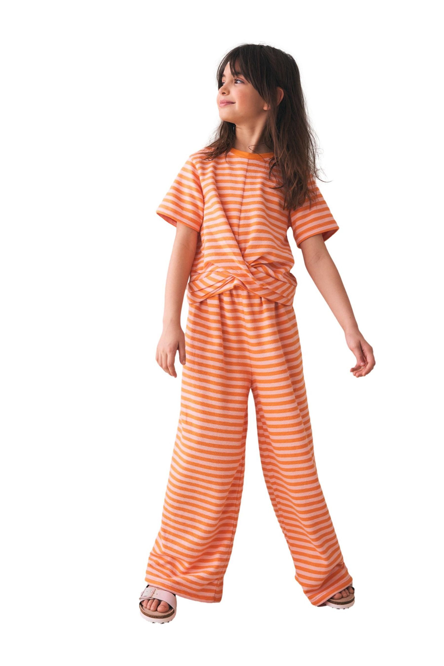 Next Wickelshirt Wickeloberteil und weite Hose im Set (2-tlg)