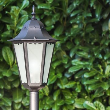 hofstein Außen-Stehlampe »Fabiano« Außenleuchte Stehleuchte in antikem Look, Retro/Vintage, ohne Leuchtmittel, Aluguss in Schwarz matt, Wegeleuchte 120cm, Gartenlampe, E27, IP44