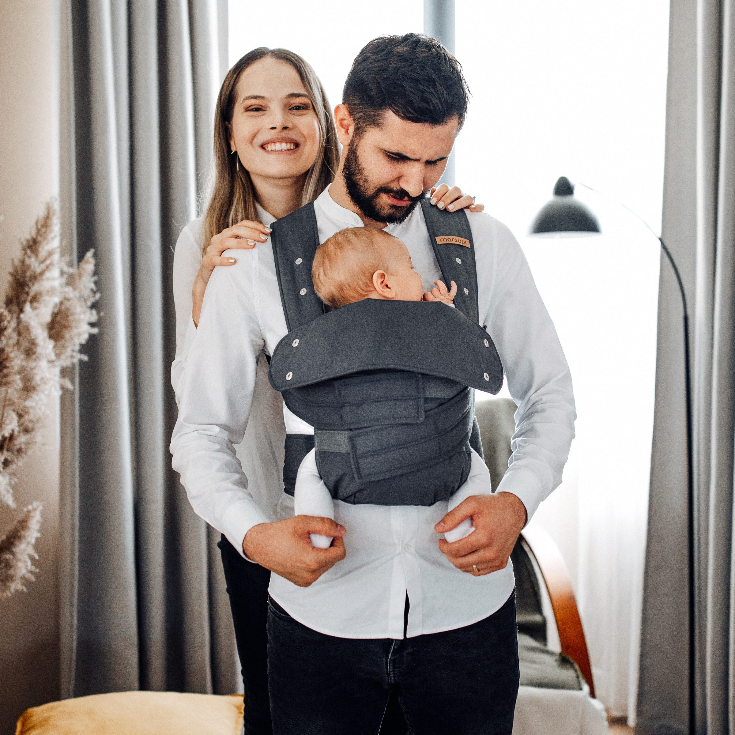 Marsupi Babytrage marsupi 2.0, Einfach anpassbar durch praktischen Klettverschluss.