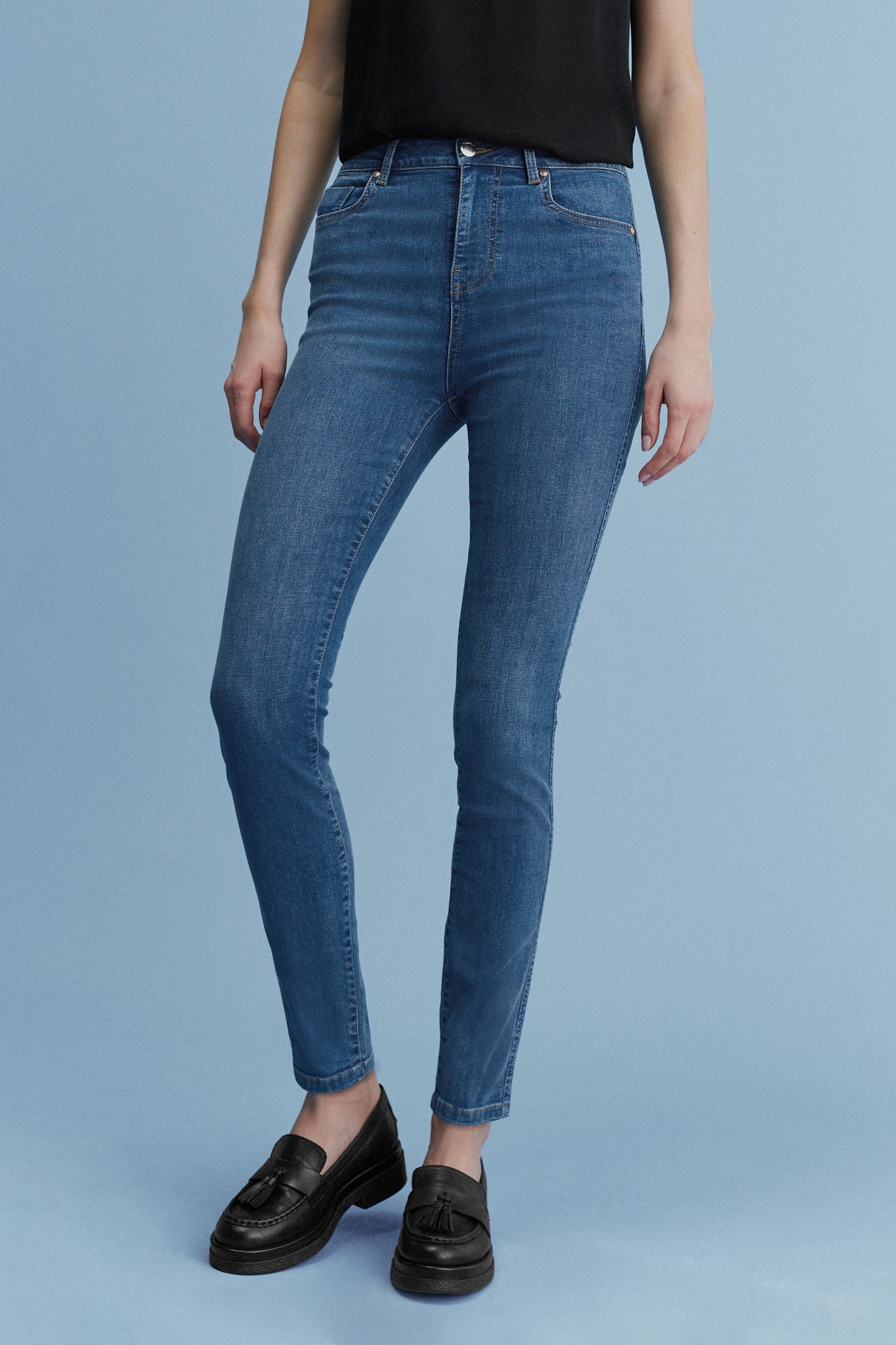 Next Blue (1-tlg) Mid Figurformende Skinny-Jeans Push-up-Jeans