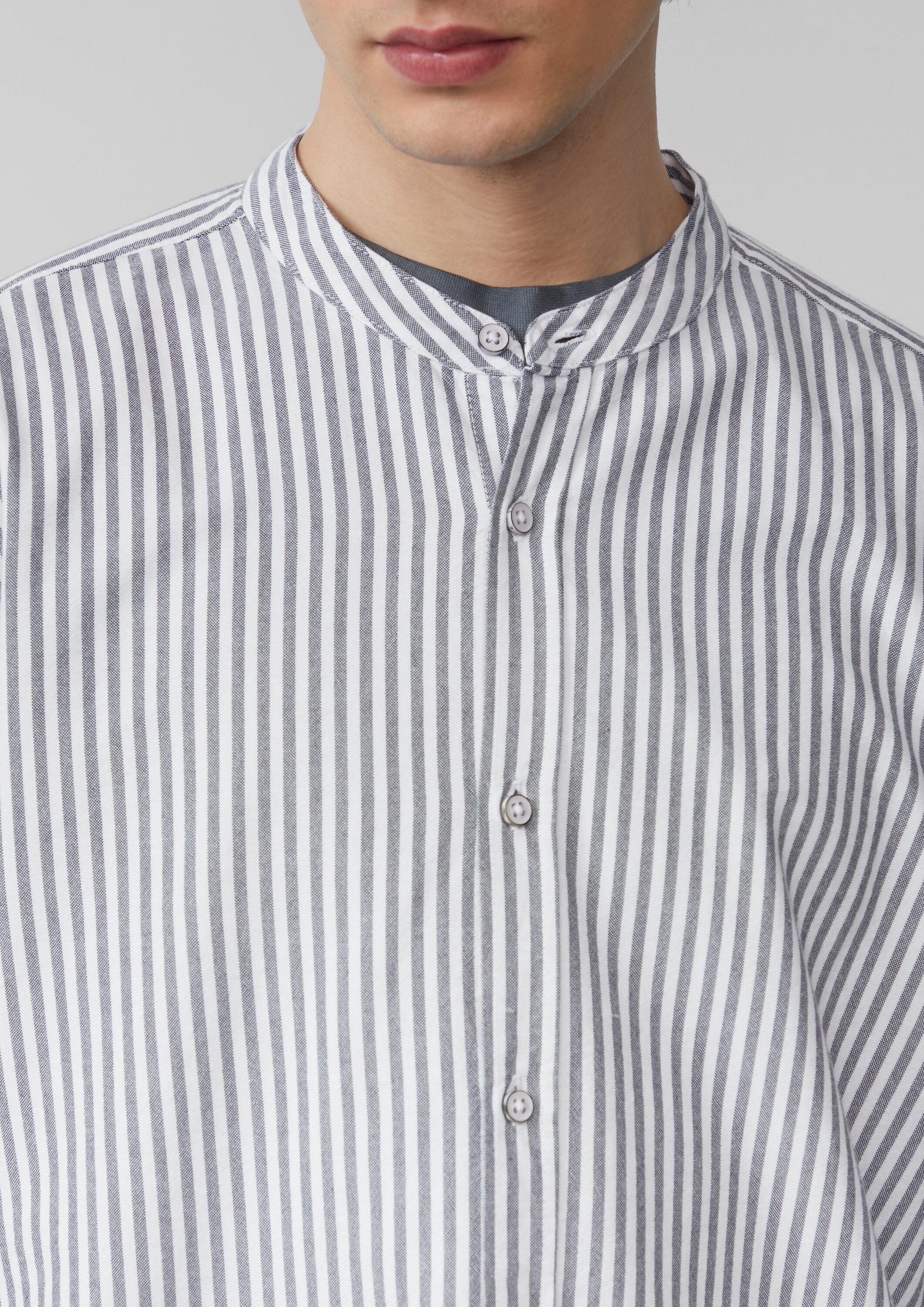QS Langarmhemd Hemd Regular Fit: Stehkragenhemd aus gestreiftem Oxford