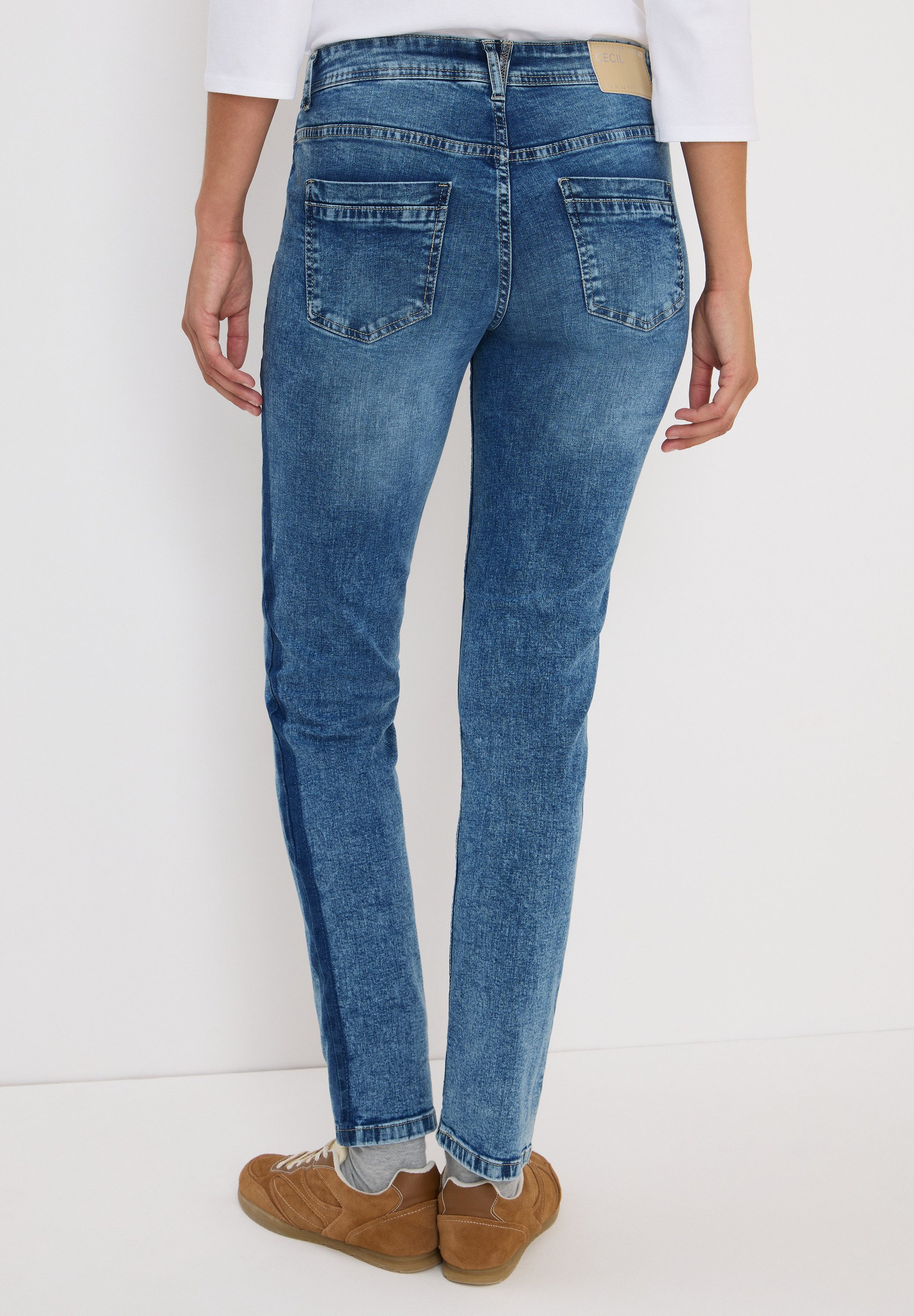 CECIL Comfort-fit-Jeans aus Baumwolle mit Stretchanteil – Bild 2 von 5