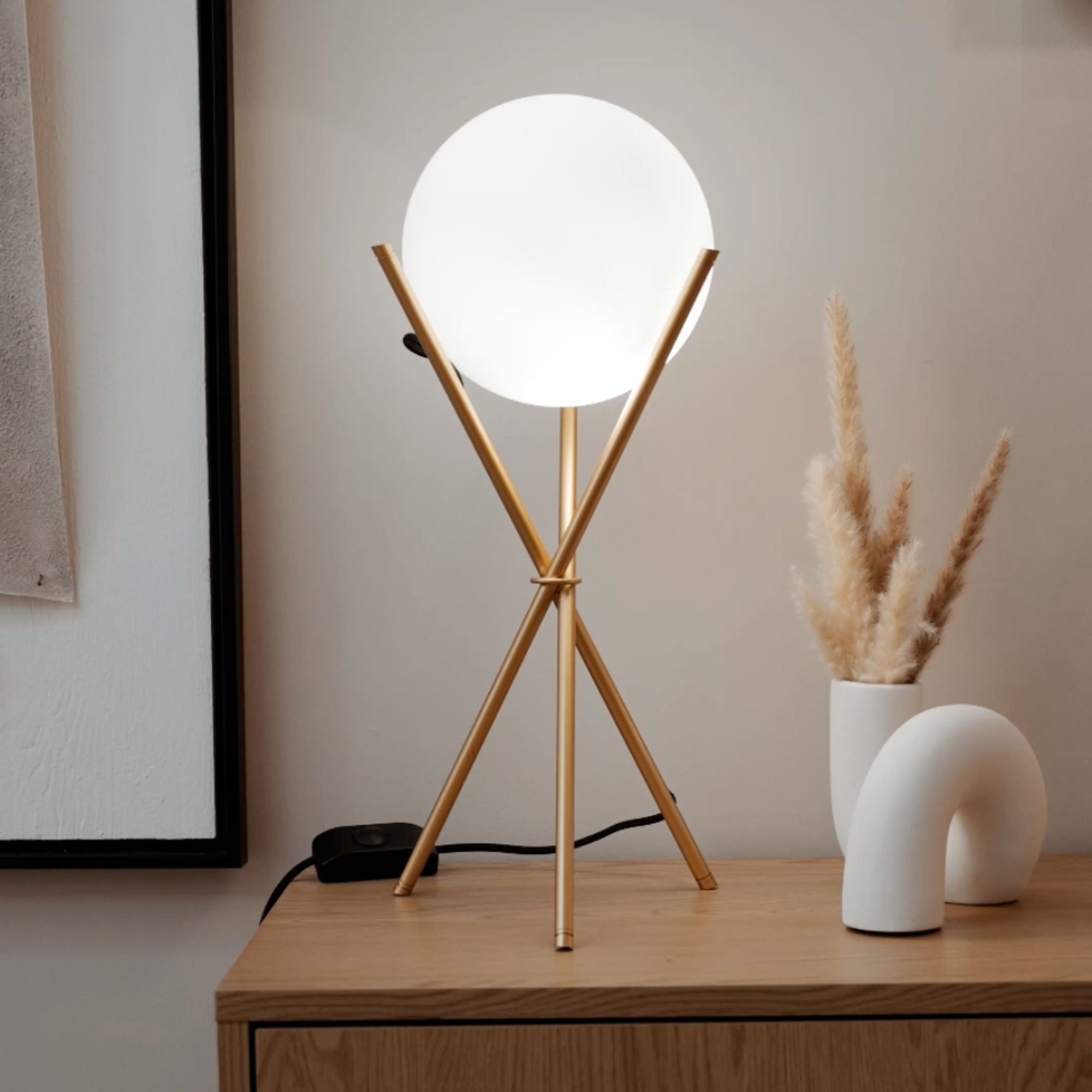 s.luce Tischleuchte Glas-Dreibeinleuchte Orb Axis 20cm