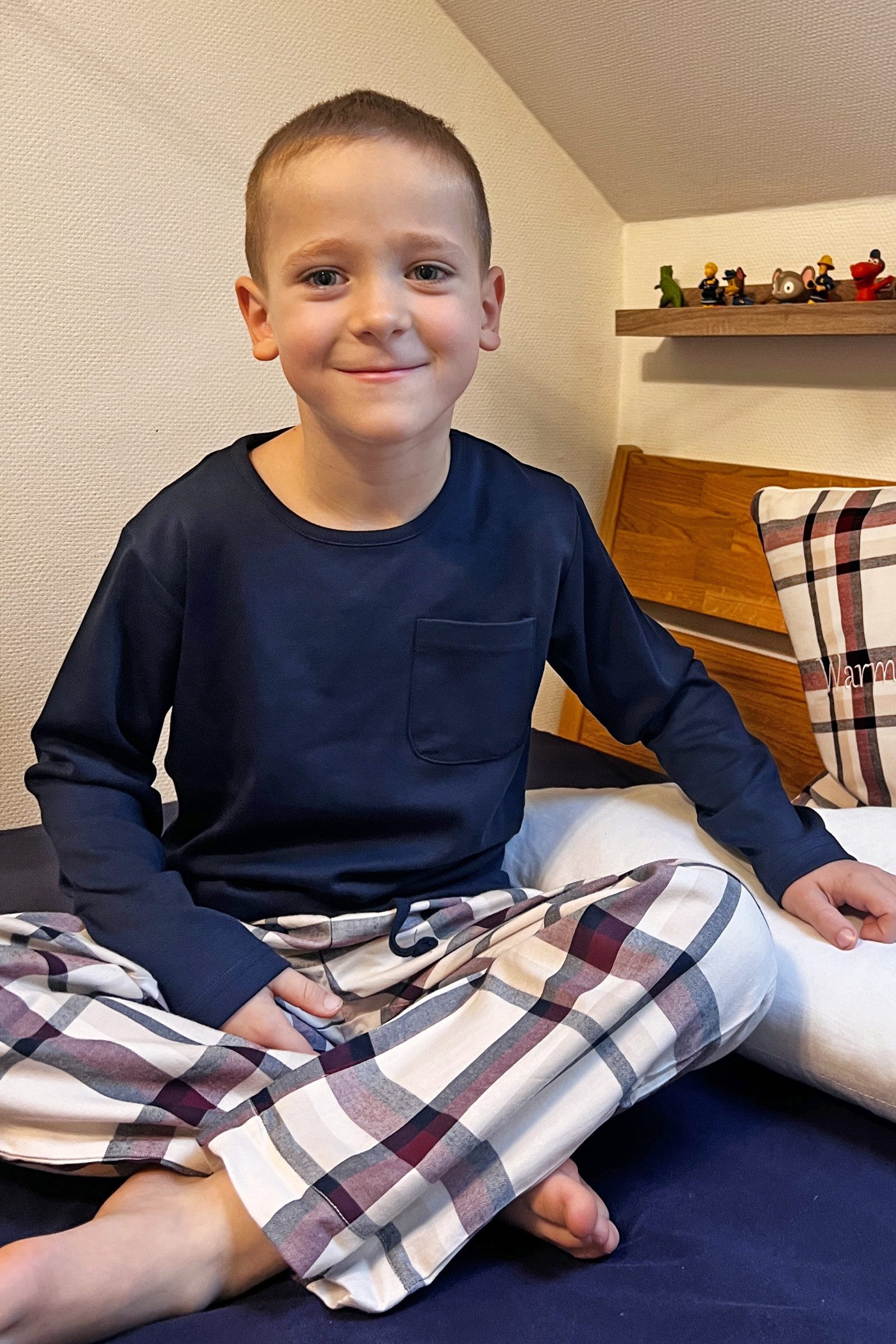 Louis & Louisa Pyjama Schlafanzug Kinder - WARM UMS HERZ - dunkelblau