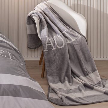 Wohndecke Auszeit. 150x200 cm, weich und kuschelig, passend zur Bettwäsche, MTOnlinehandel, Traumhelden Fleece-Decke Sofadecke Überwurf Plaid in grau