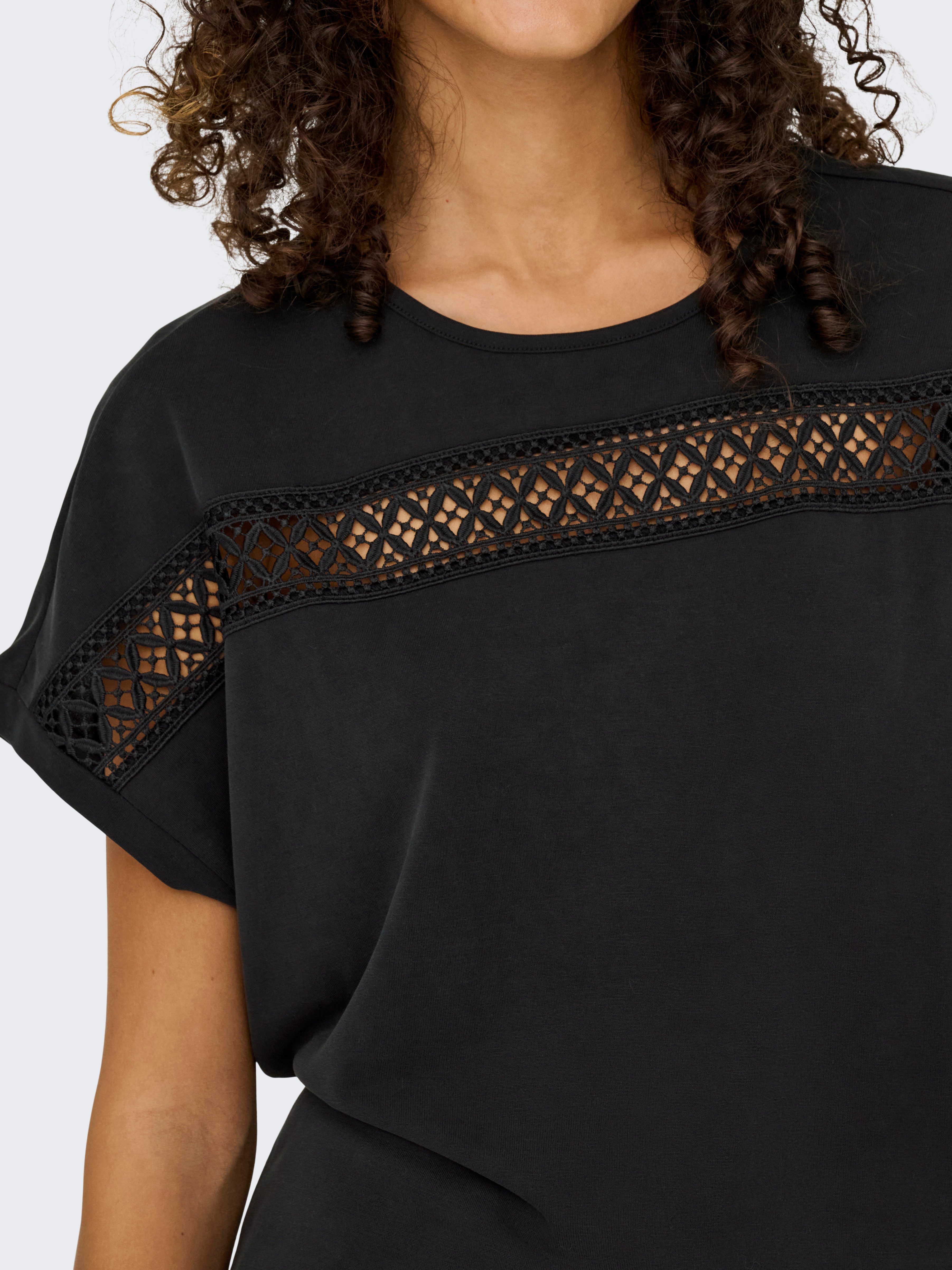 ONLY Kurzarmshirt ONLFREE LIFE S/S LACE PANEL TOP JRS