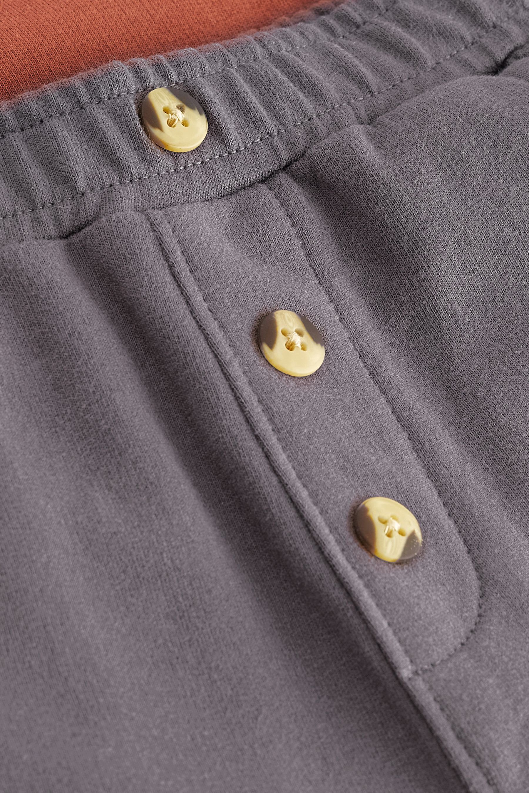 Rust Sweatshirt mit Oversized Sweatanzug Brown/Grey im Jogginghose und Logo Motiv Set (2-tlg) Next
