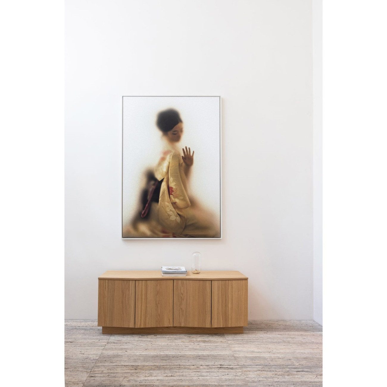 WOOOD TV-Board Zuma aus Eichenholzfurnier, 133 cm, Push-to-Open-System
