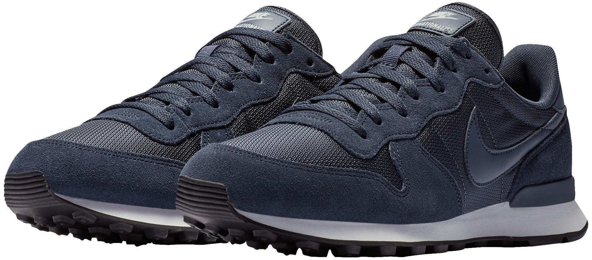 otto nike internationalist