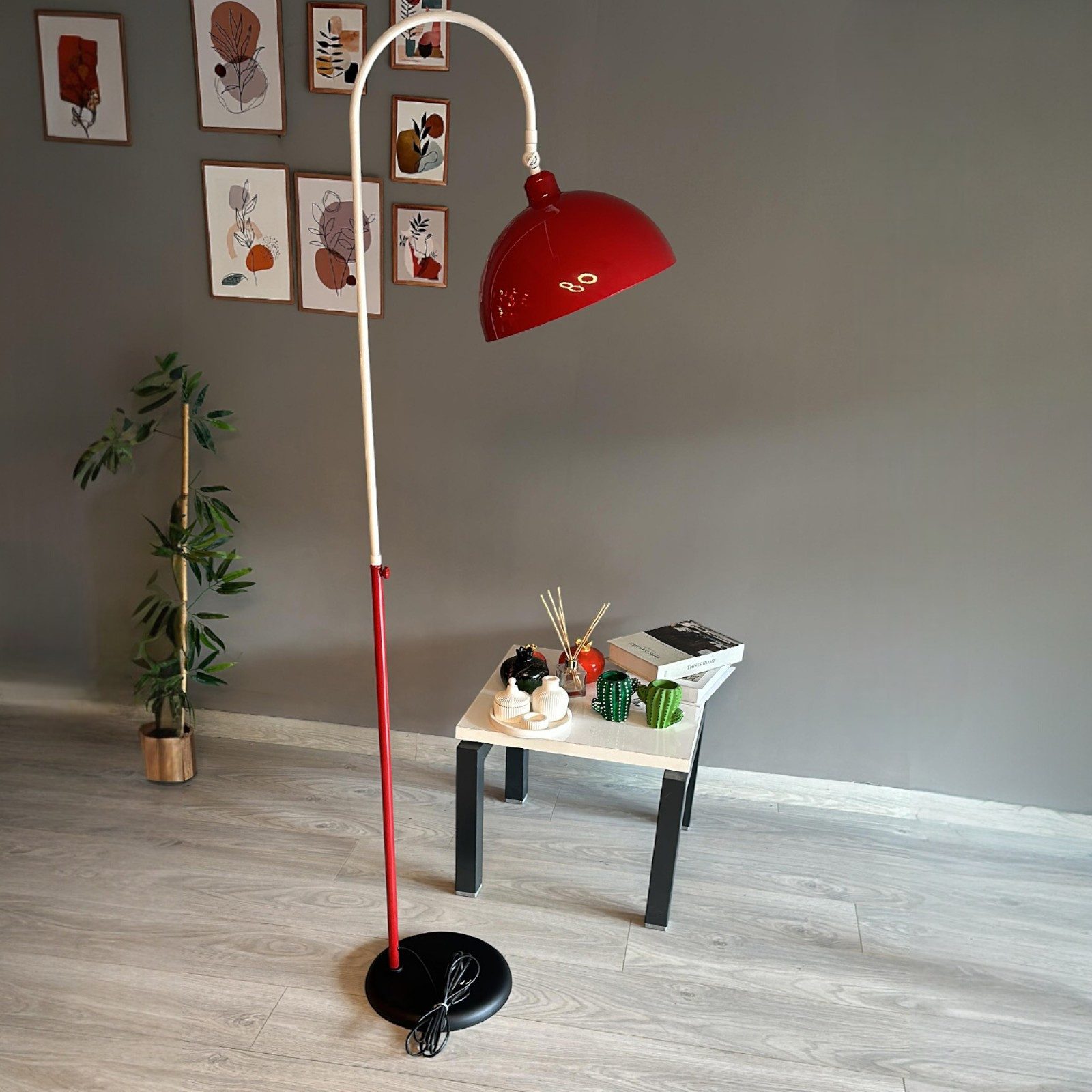 Bamyum Stehlampe Moderne Stehlampe aus Metall günstig online kaufen