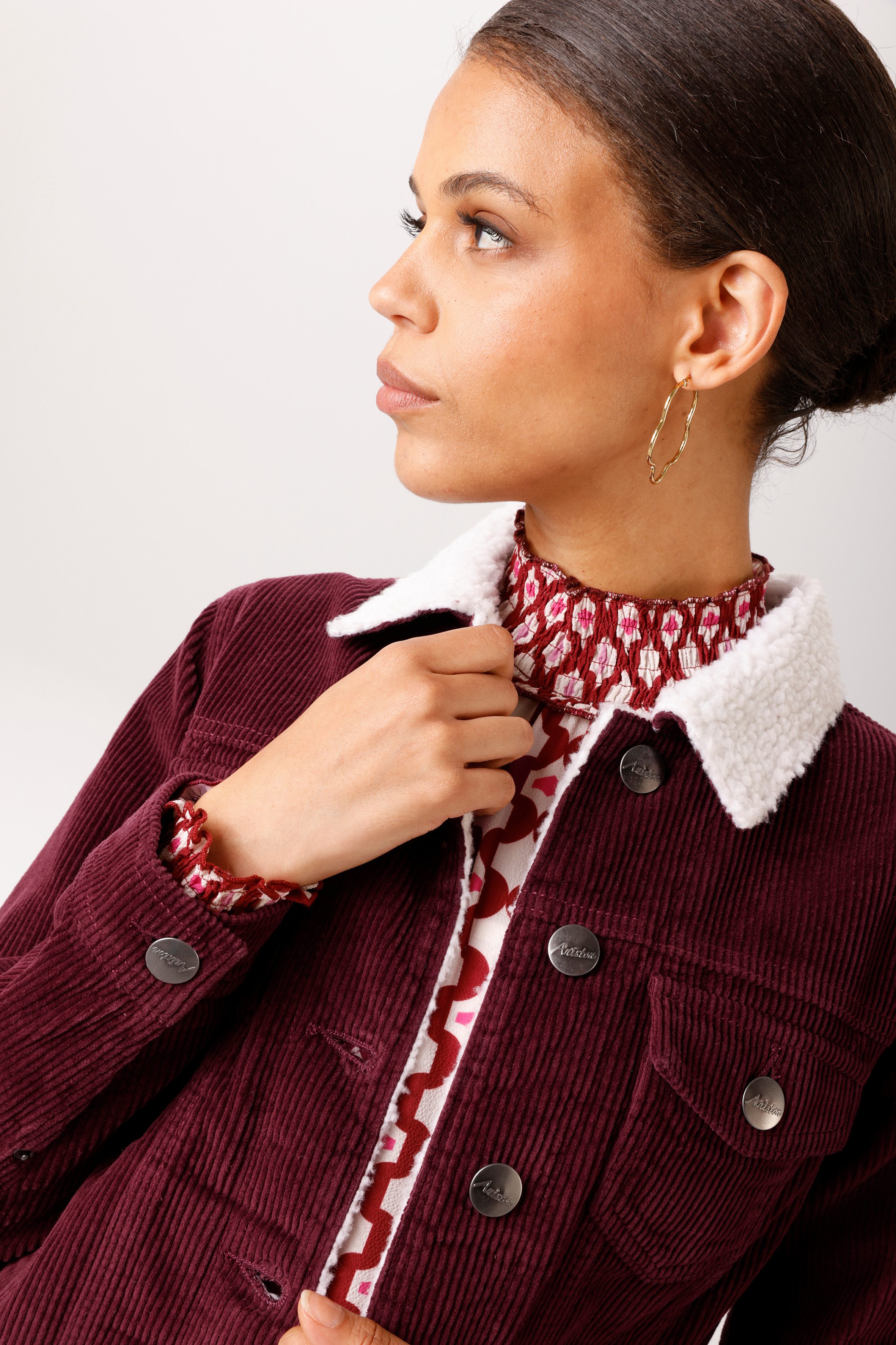 Aniston CASUAL Cordjacke mit weichem Teddy-Plüsch am Kragen - NEUE KOLLEKTION – Bild 3 von 5