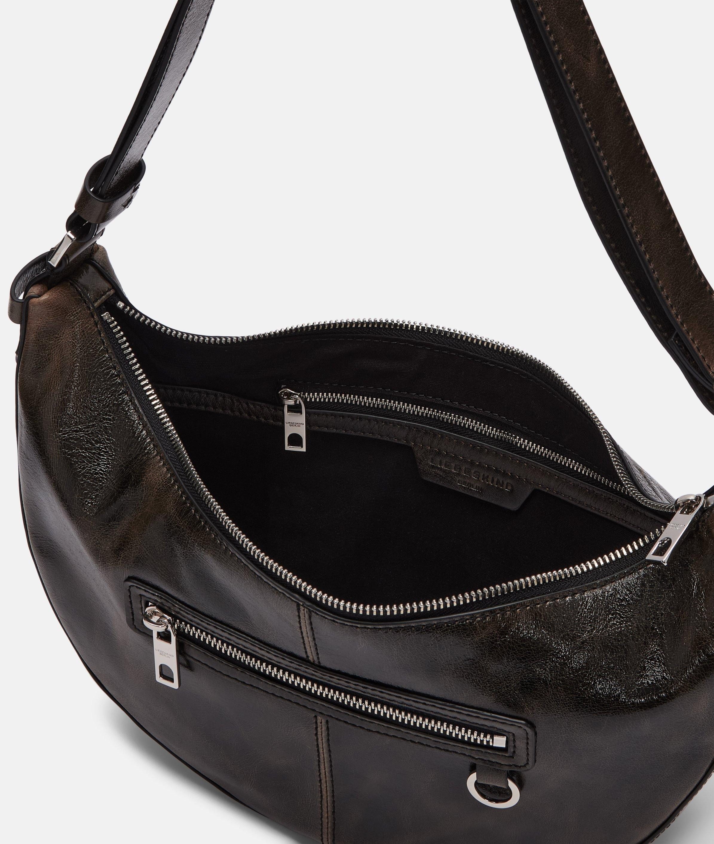 Liebeskind Berlin Schultertasche Moon Hobo S, Handliche Hobo-Bag aus Rindsleder mit glossy Finish