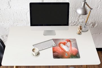 MuchoWow Gaming Mauspad Flamingos bilden mit ihren Hälsen ein Herz (1-St), Mousepad mit Rutschfester Unterseite, Gaming, 40x40 cm, XXL, Großes