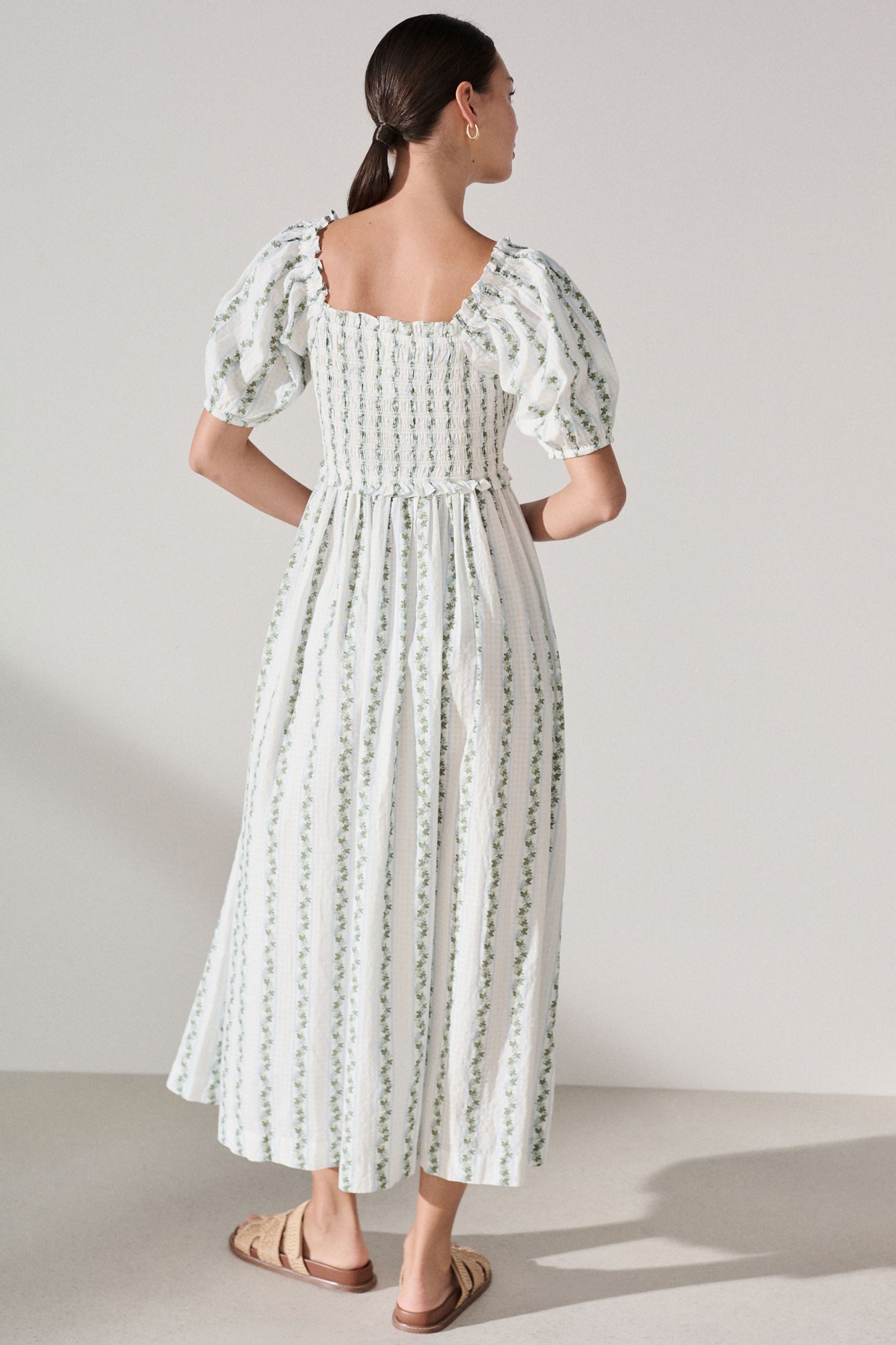 Next Midikleid Gerafftes Midikleid mit Puffärmeln (1-tlg)