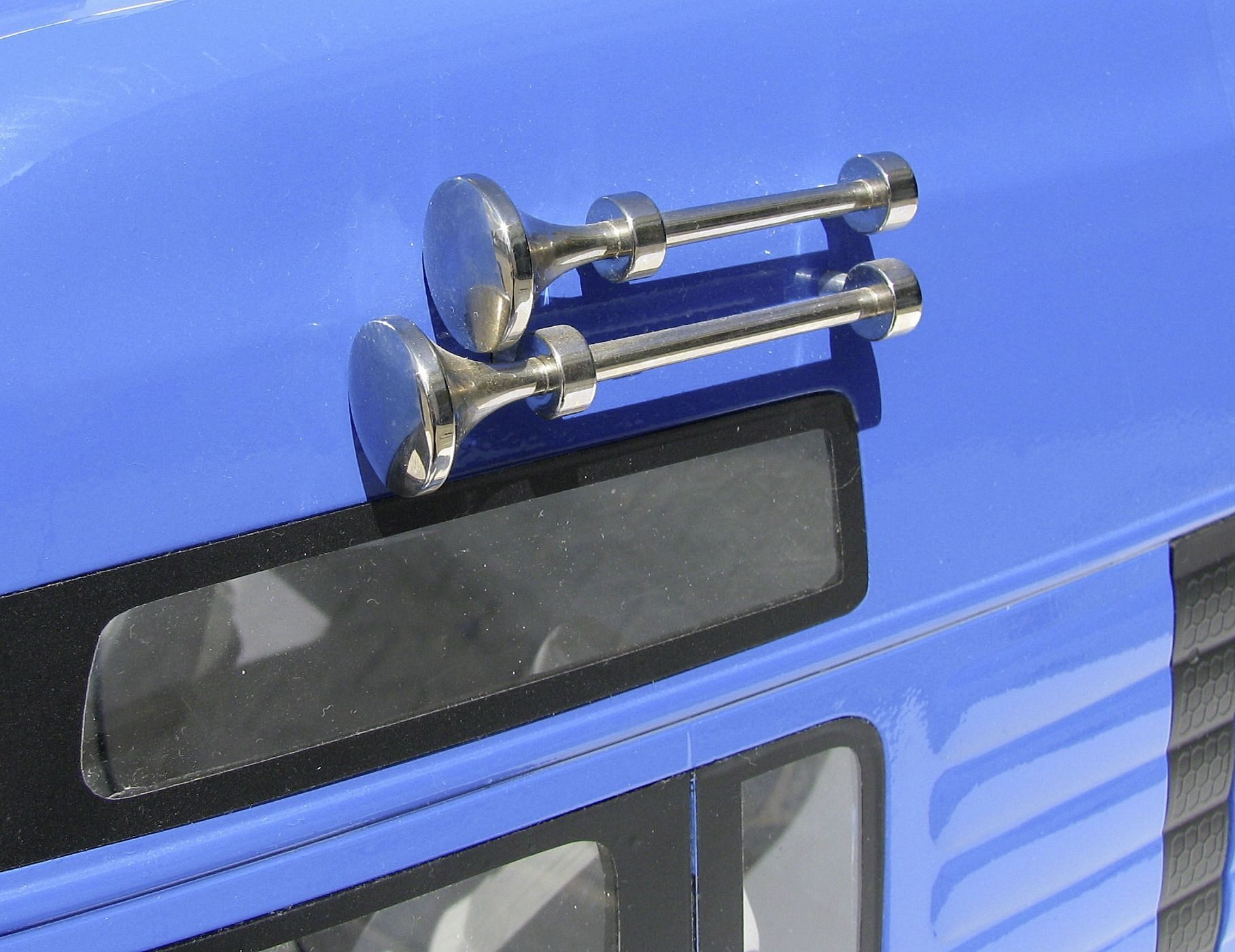CARSON Carson 1:14 Truckfanfaren-Set lang/kurz RC-Ladegerät