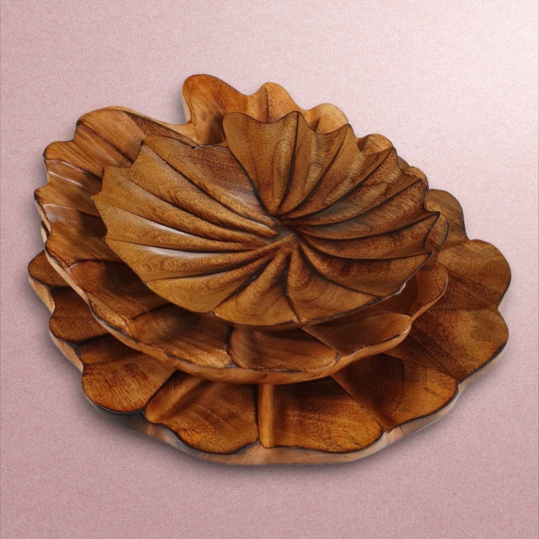 Kinaree Dekoschale Mangoholz Schalen Seerose, seerosenförmige Holzschale aus Thailand (1 St)