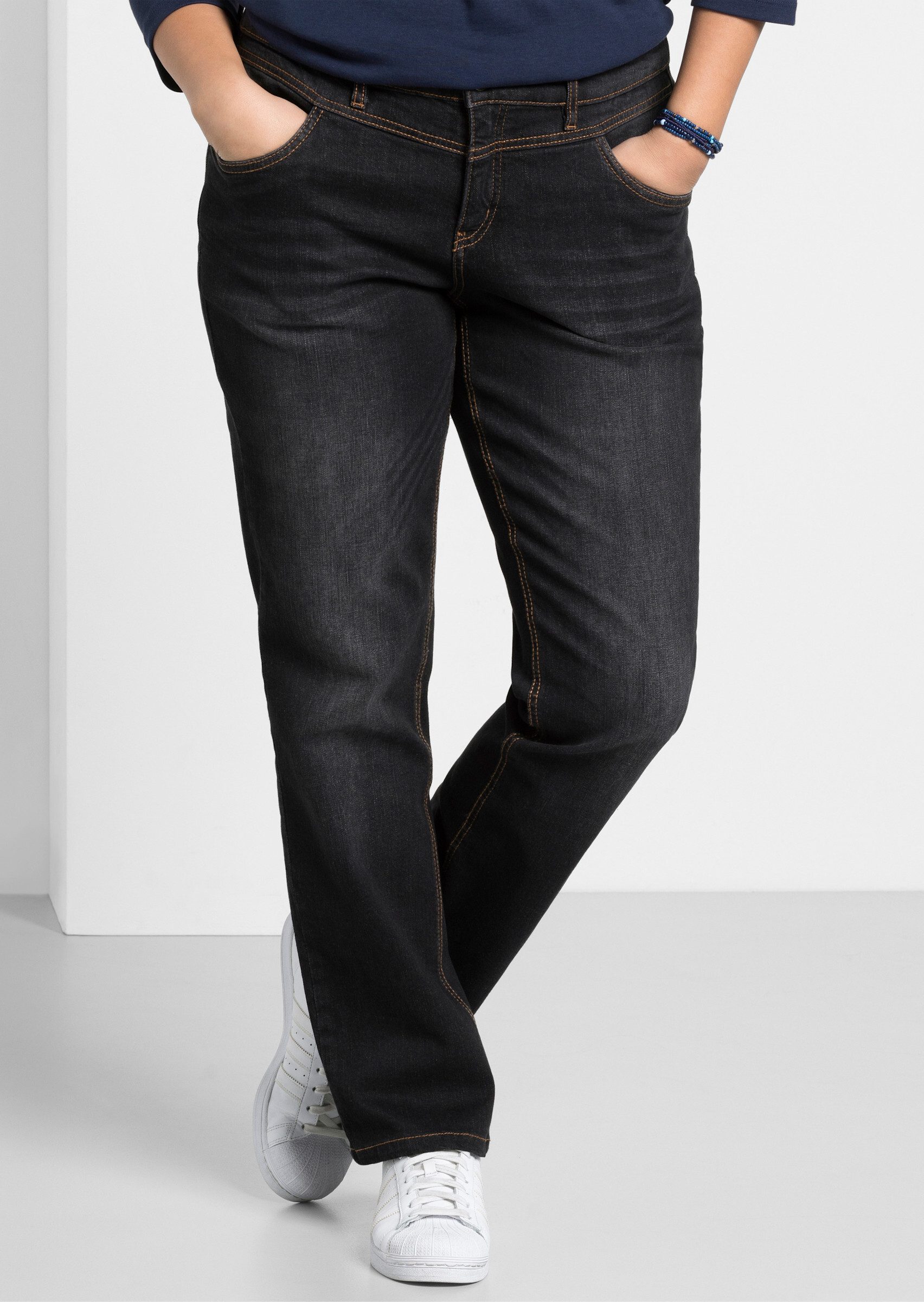 Sheego Bequeme Jeans Stretch-Jeans »Die Gerade« mit Used-Effekten – Bild 4 von 5