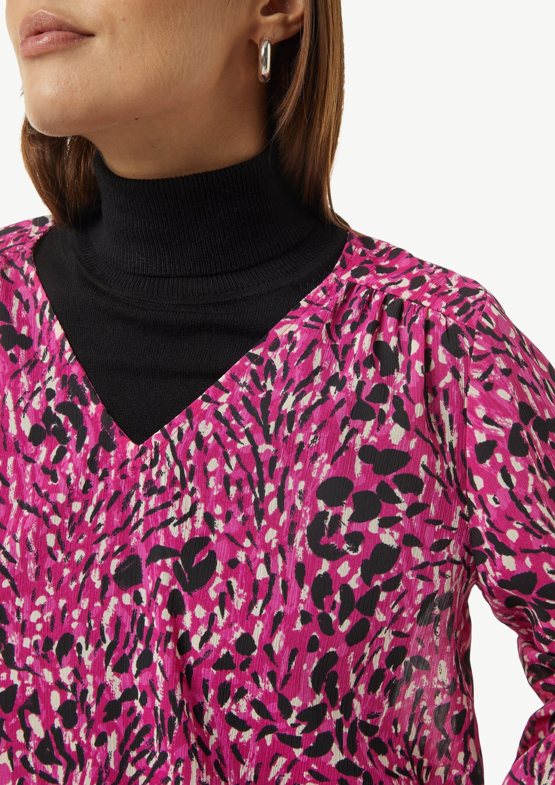 comma Langarmbluse Bluse Gemusterte Chiffon-Bluse mit V-Ausschnitt