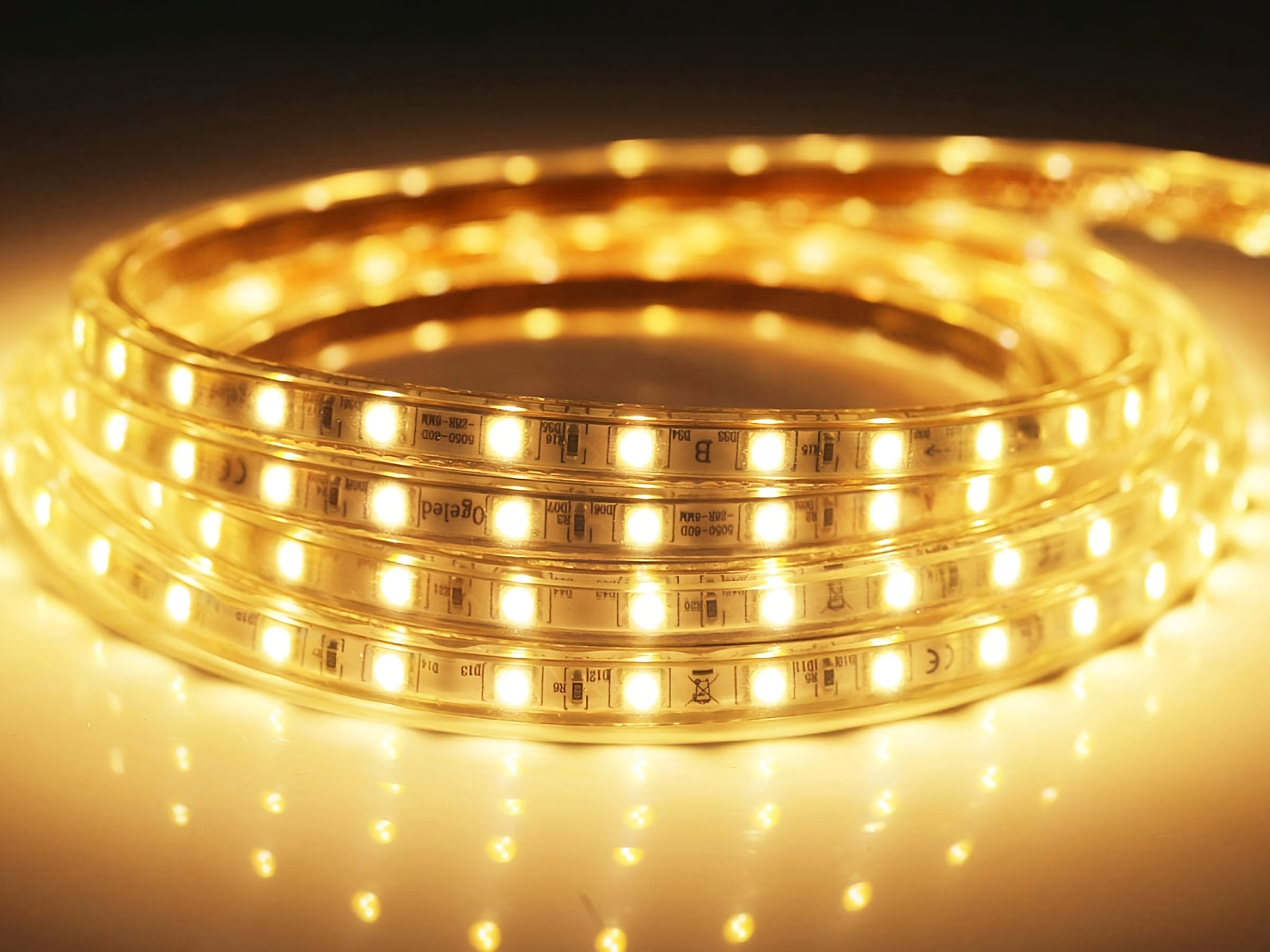 Ogeled LED Stripe Z60 LED LED Lichterkette Streifen, Strip, Lichtleiste LED Warmweiß