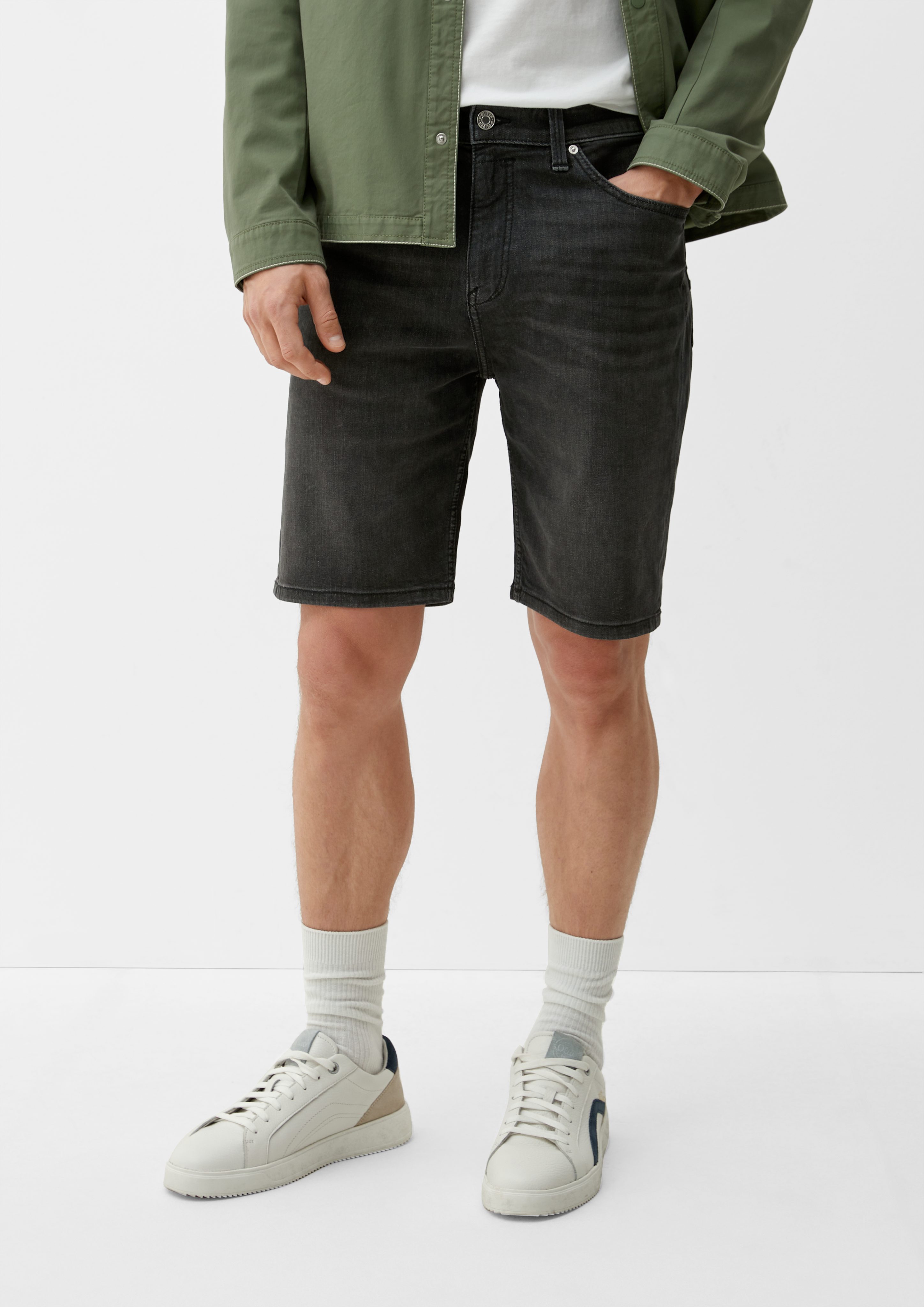 Rise s.Oliver Mid dunkelgrau Keith Leg Slim / Fit Waschung Straight / Jeans / Jeansshorts