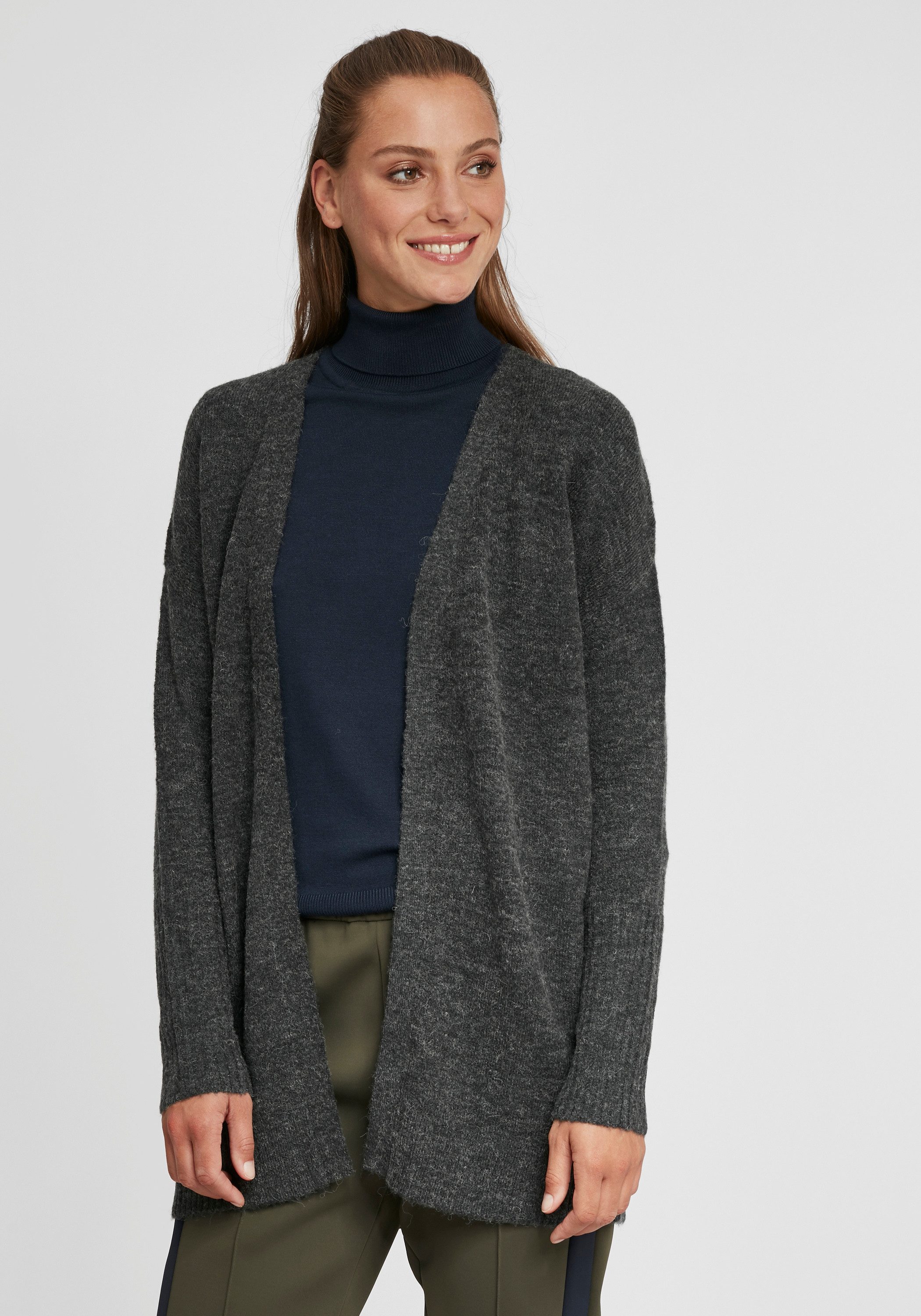 OXMO Strickjacke OXGisele Strickjacke mit Ärmel-Details