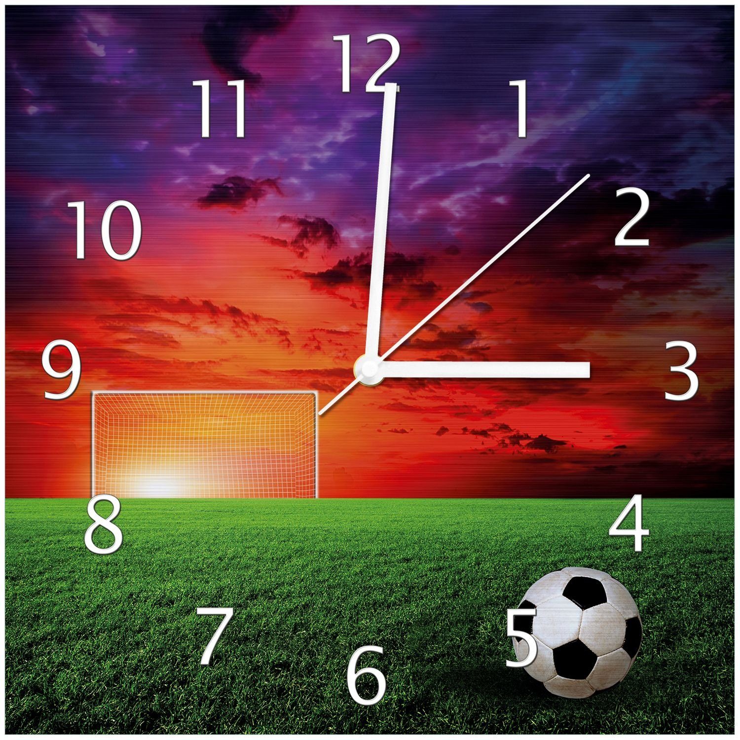 - Wallario Fußballfeld Fußball bei (Aluverbunduhr) Wanduhr Sonnenuntergang