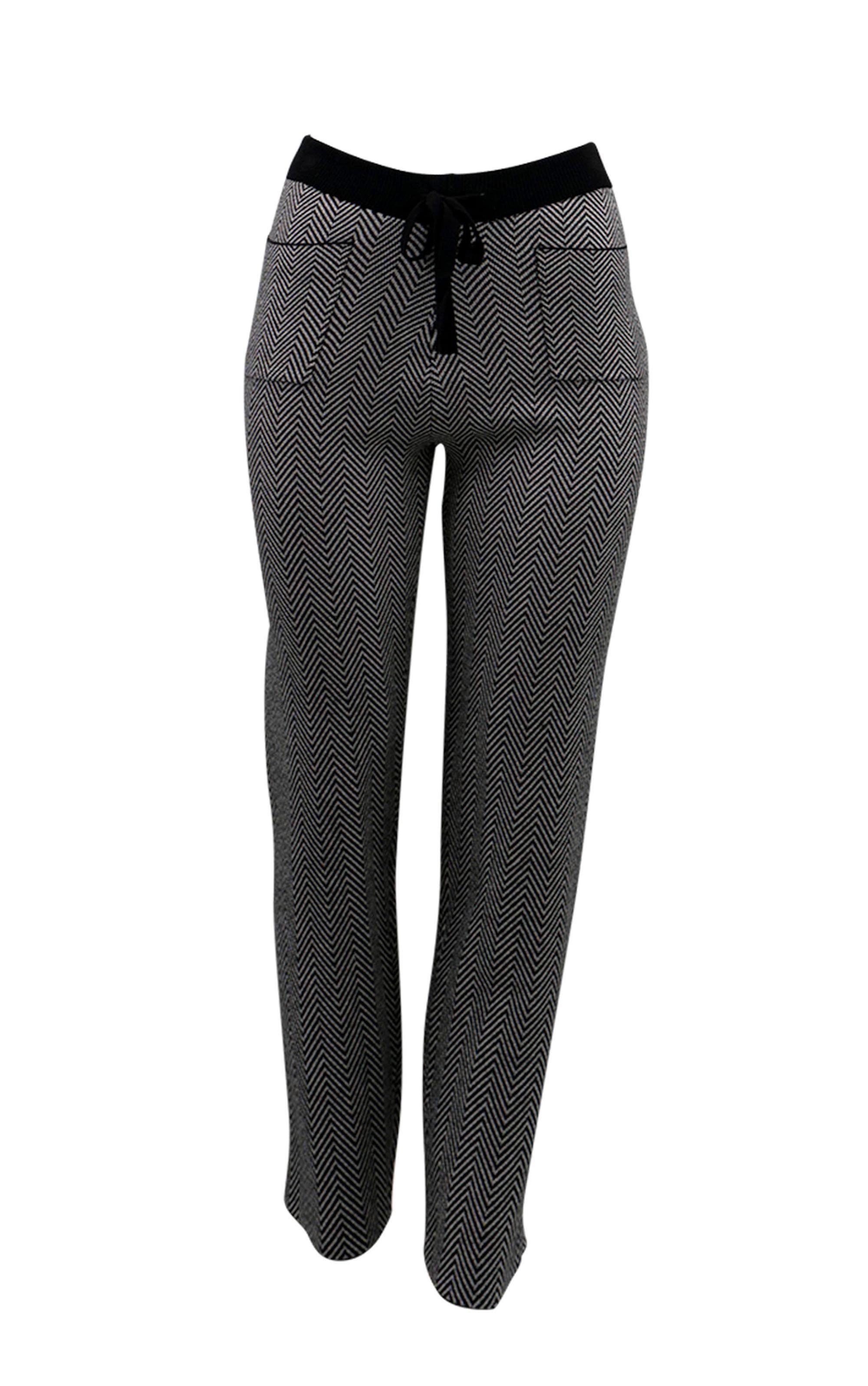 Strickhose Hose mit stylischem Fischgrätenmuster