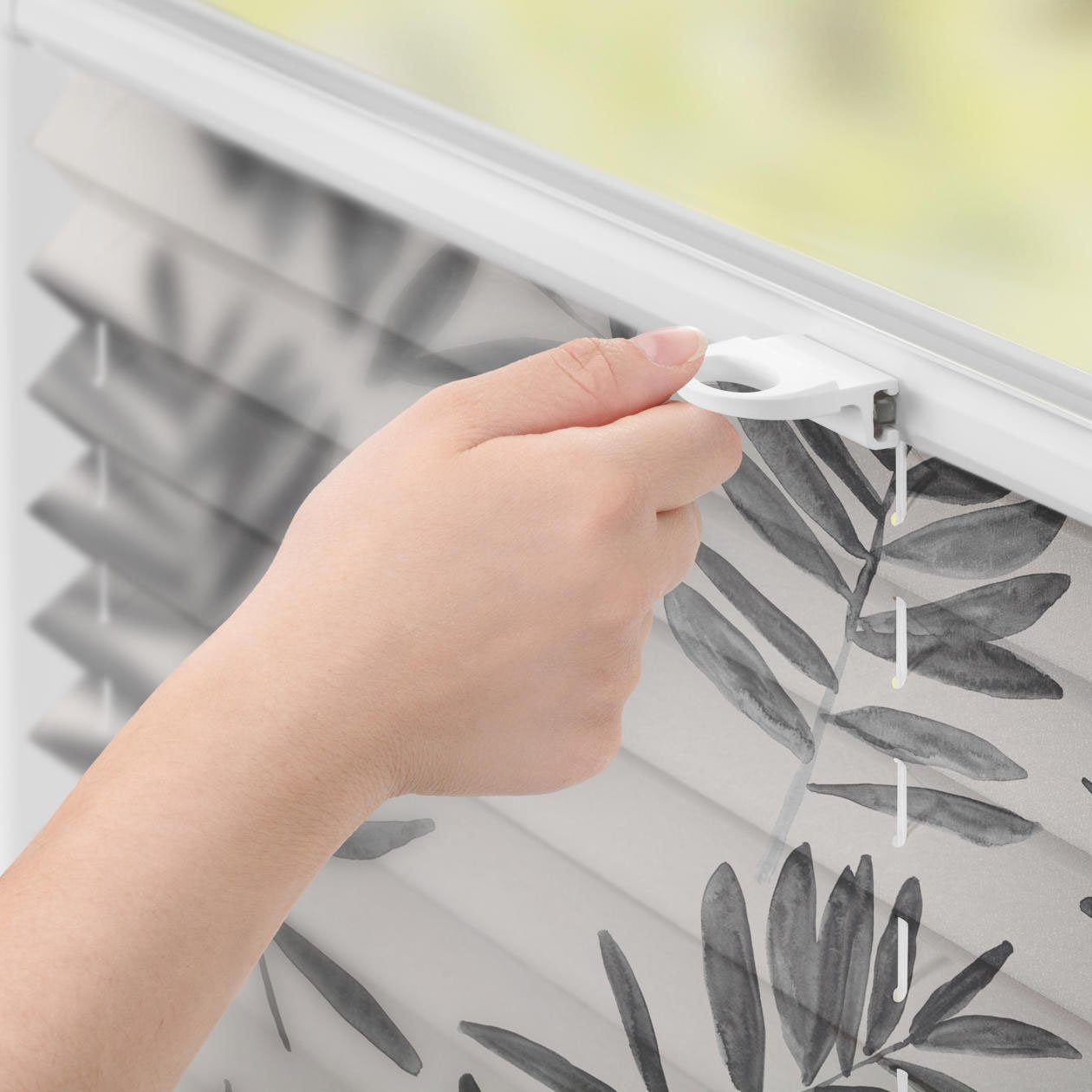 LICHTBLICK ORIGINAL Plissee Plissee Klemmfix, ohne Bohren, blickdicht, Black Watercolor Branches, blickdicht, freihängend, Klemmfix