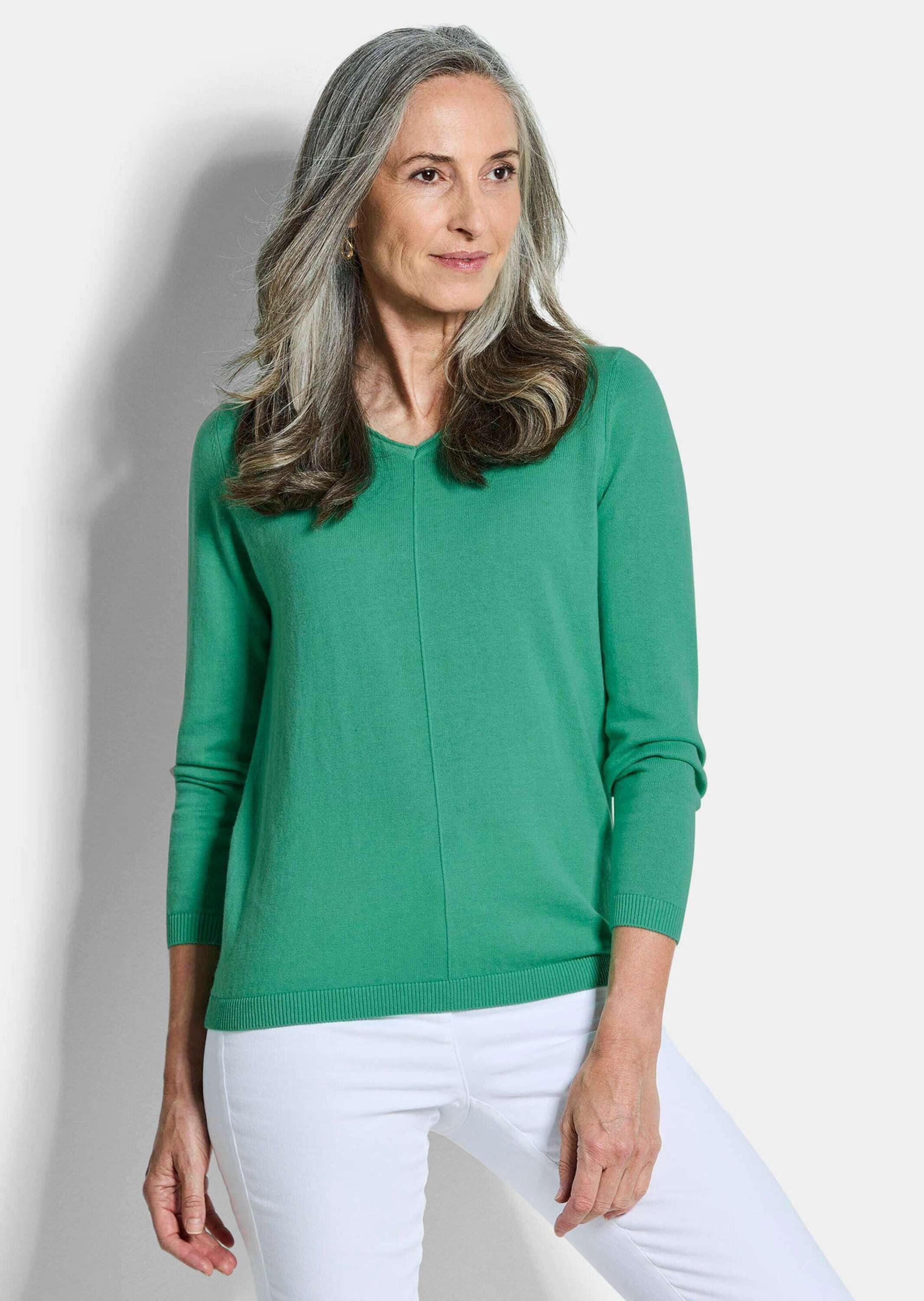 GOLDNER Strickpullover Kurzgröße: Baumwollpullover mit V-Ausschnitt Feinstrickpullover mit V-Ausschnitt, gerippten Säumen und Langarm