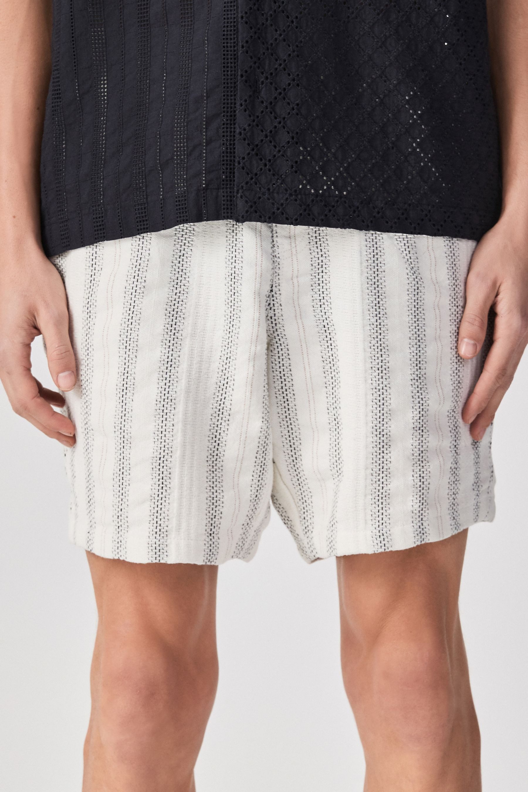 Shorts Strukturierte Baumwoll-Shorts mit elastischem Bund