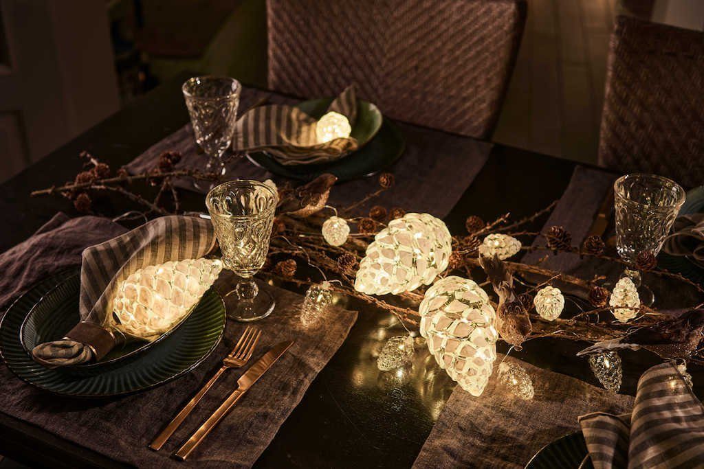 Sirius Home A/S Cone Leuchtanhänger warmweiß, fest Dekolicht Celina LED Glaszapfen Design LED weiß, integriert, Indoor Frosted