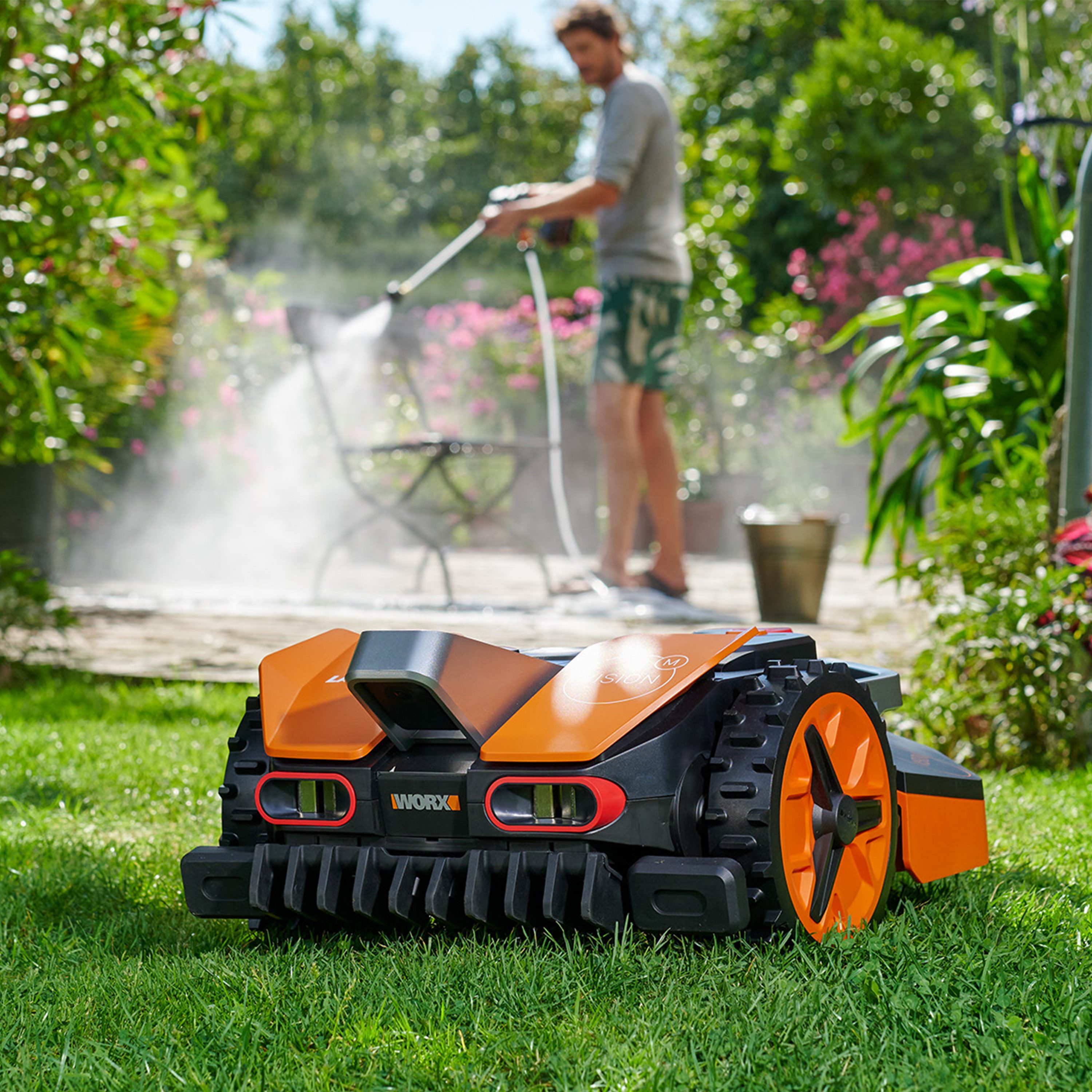 Worx Rasenmähroboter Mähroboter M800 Landroid VISION, bis 800 m² Rasenfläche, Intelligenter Mähroboter ohne Begrenzungskabel, für Gärten bis 800m²