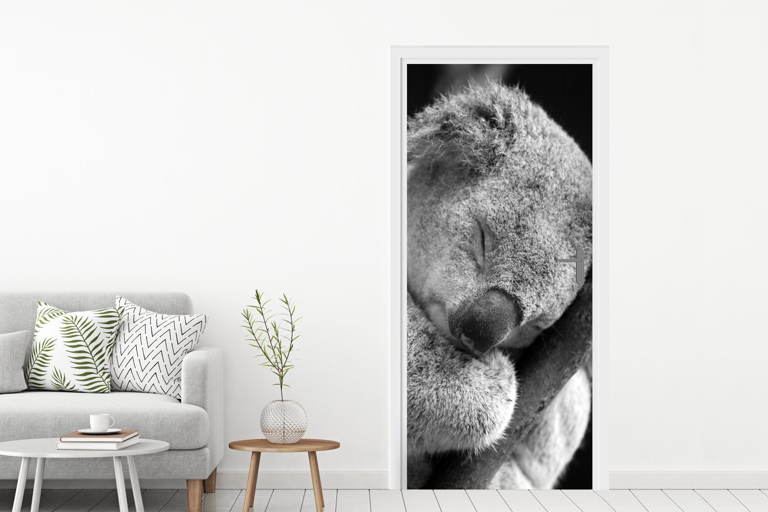 MuchoWow Türtapete Schlafender Koala auf cm Tür, St), (1 Matt, schwarzem Fototapete für Türaufkleber, Hintergrund, bedruckt, 75x205