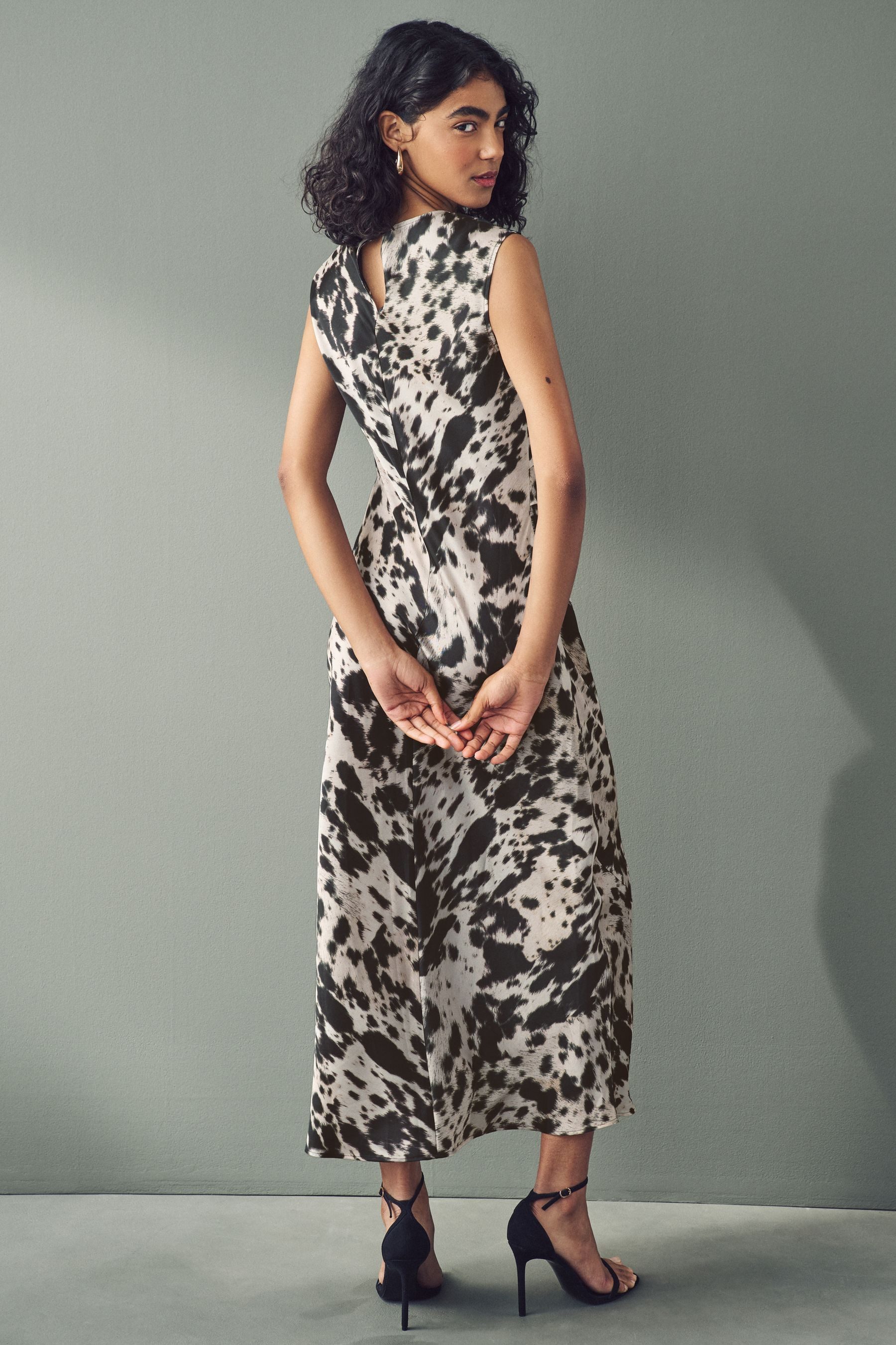 Next Midikleid Ärmelloses Midi-Kleid mit Faltenwurf günstig online kaufen